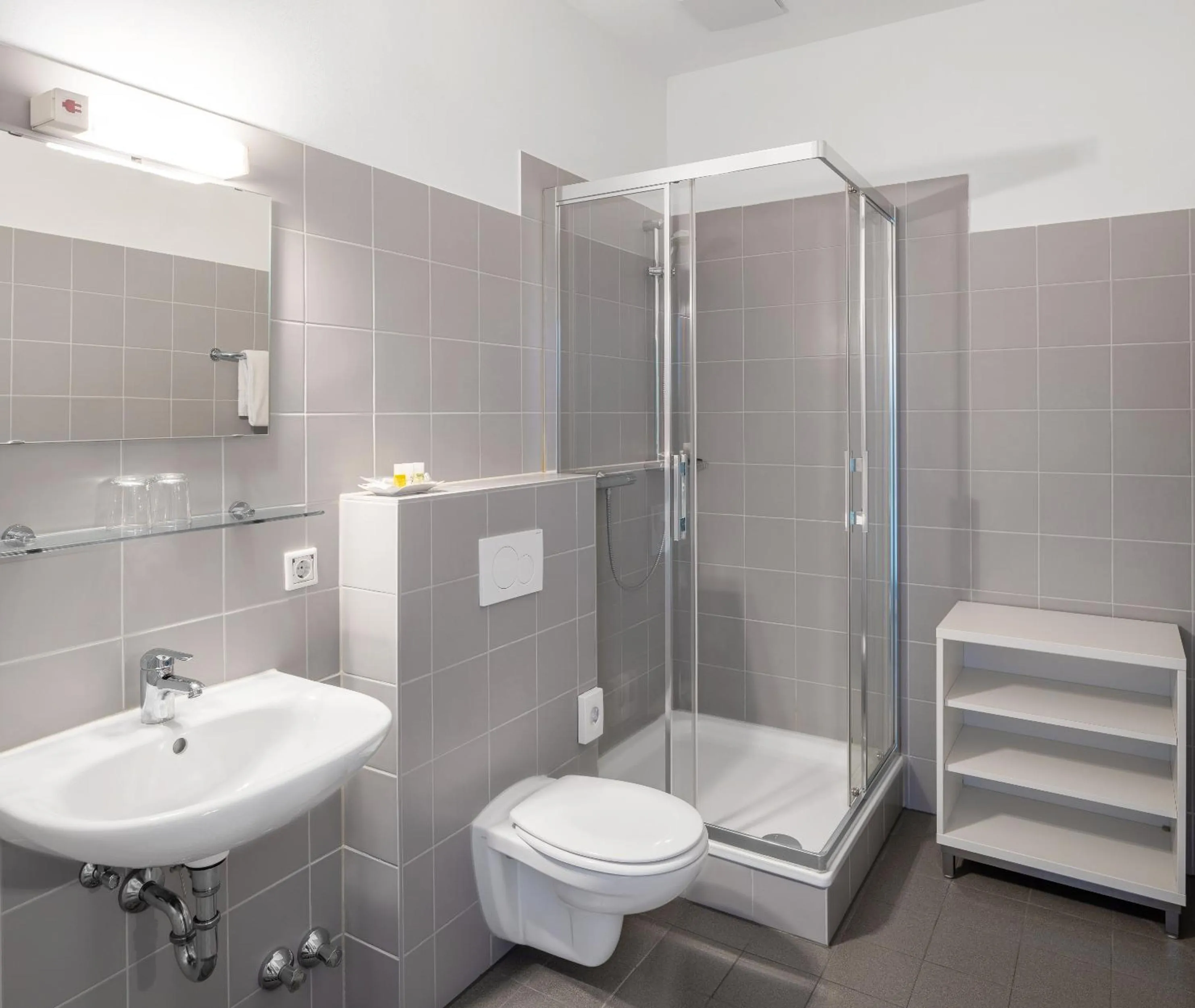 Shower in Aparthotel am Münzplatz