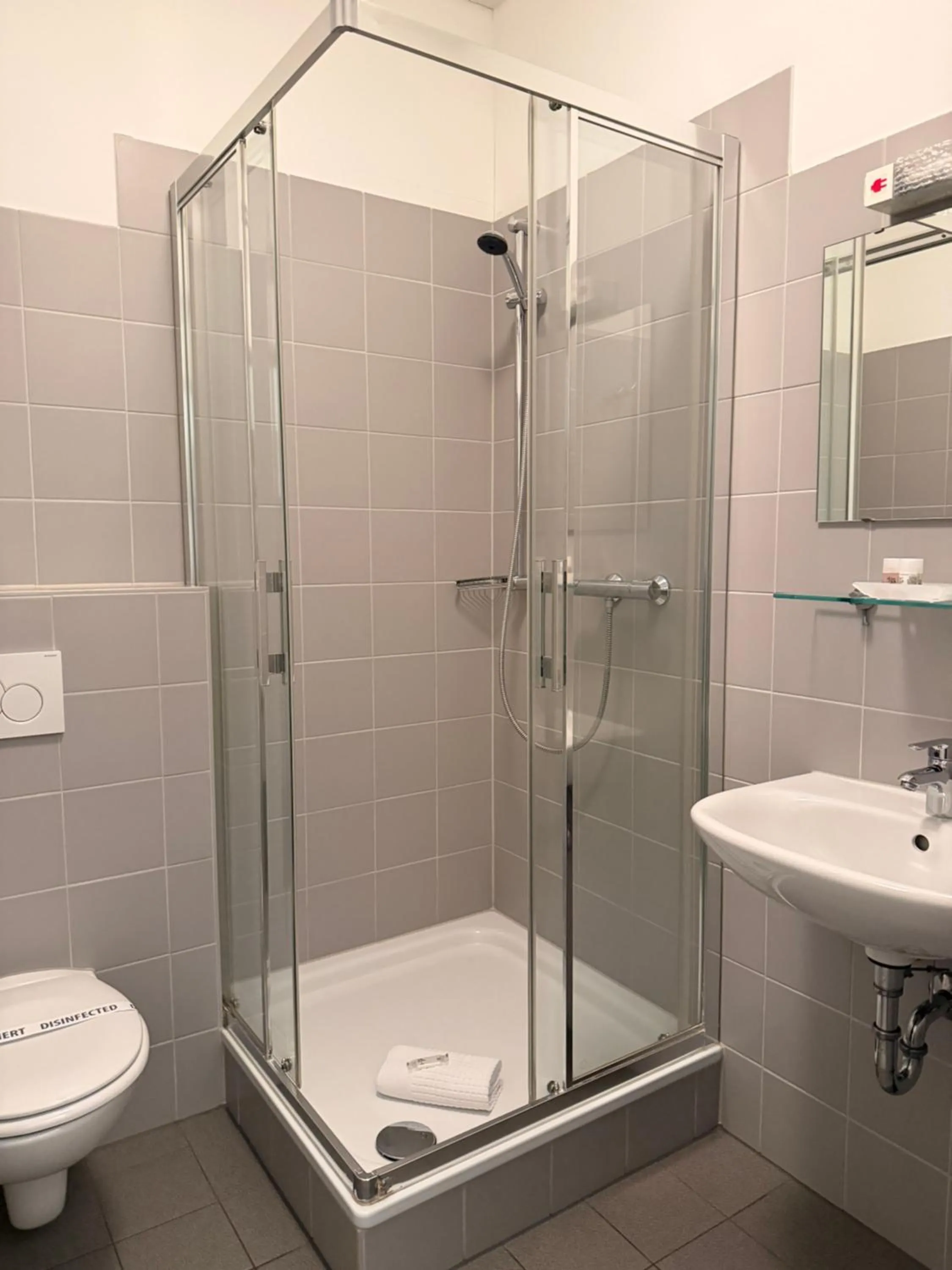 Bathroom in Aparthotel am Münzplatz