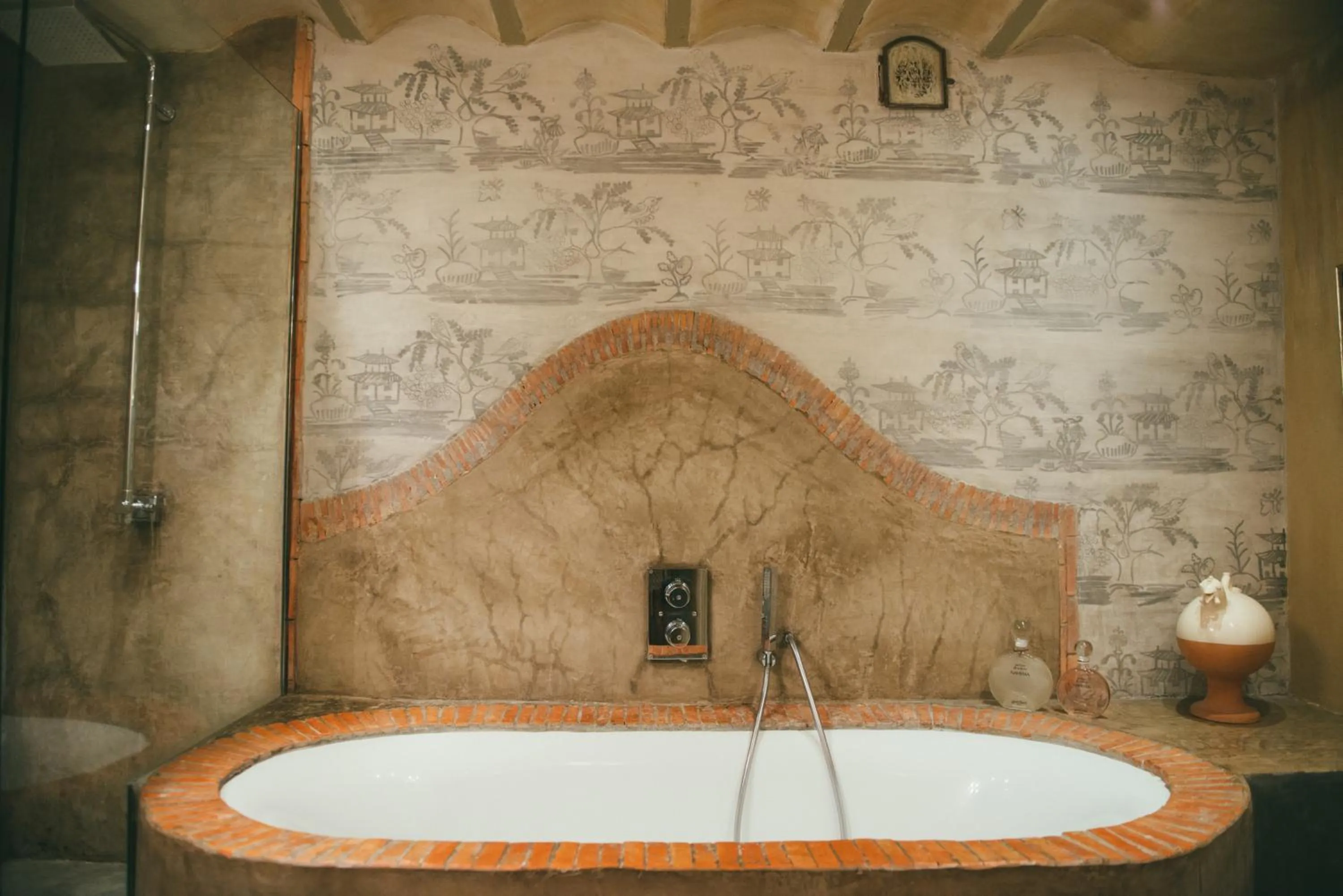 Hot Tub in Les Rosées