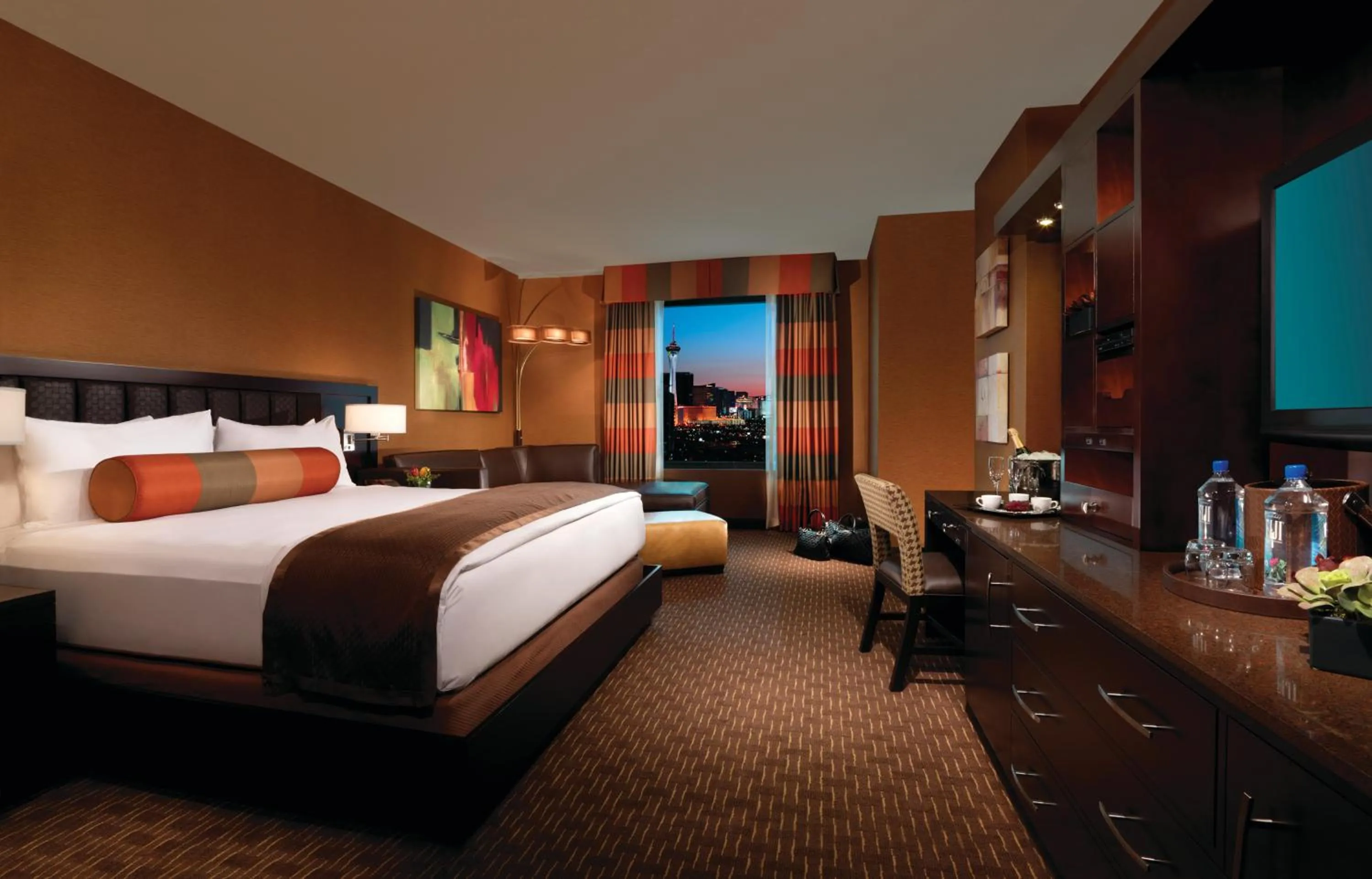 Bed in Golden Nugget Hotel & Casino Las Vegas