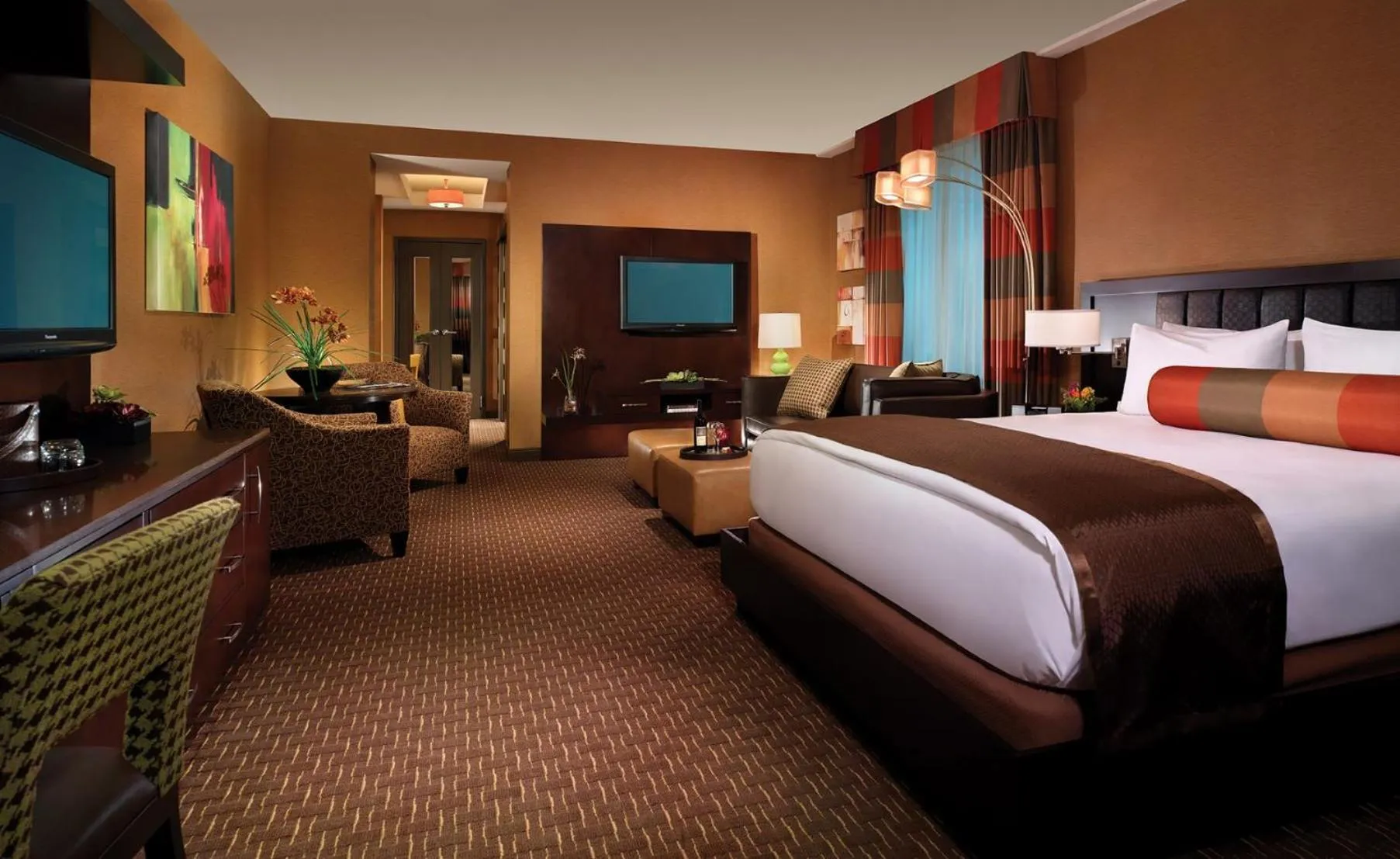 Photo of the whole room, Bed in Golden Nugget Hotel & Casino Las Vegas