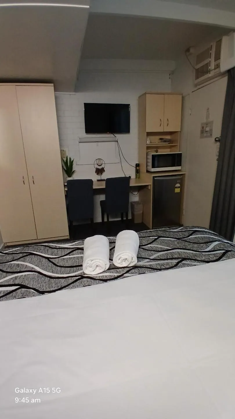 Seating area in Kaputar Motel