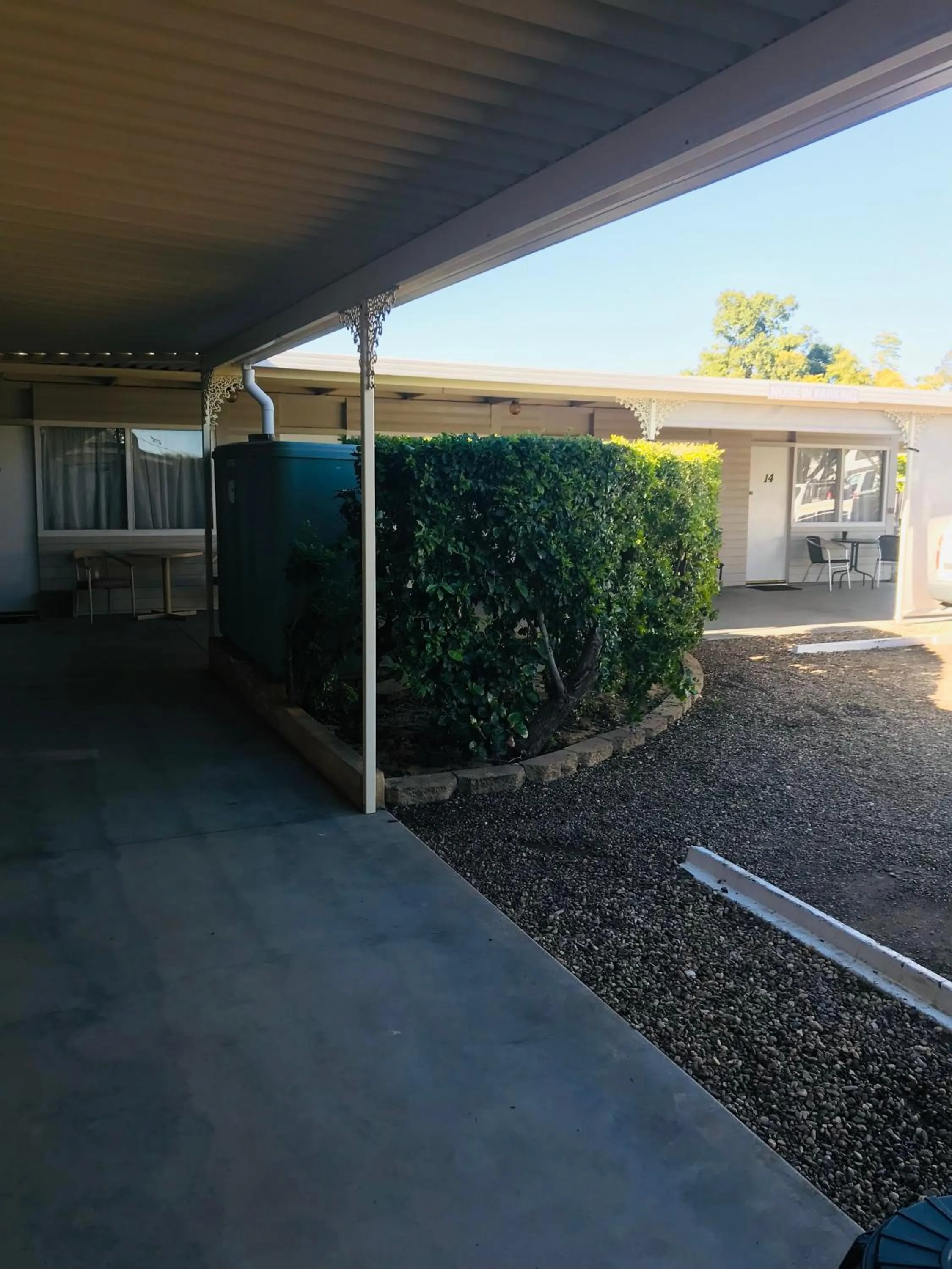 Patio in Kaputar Motel