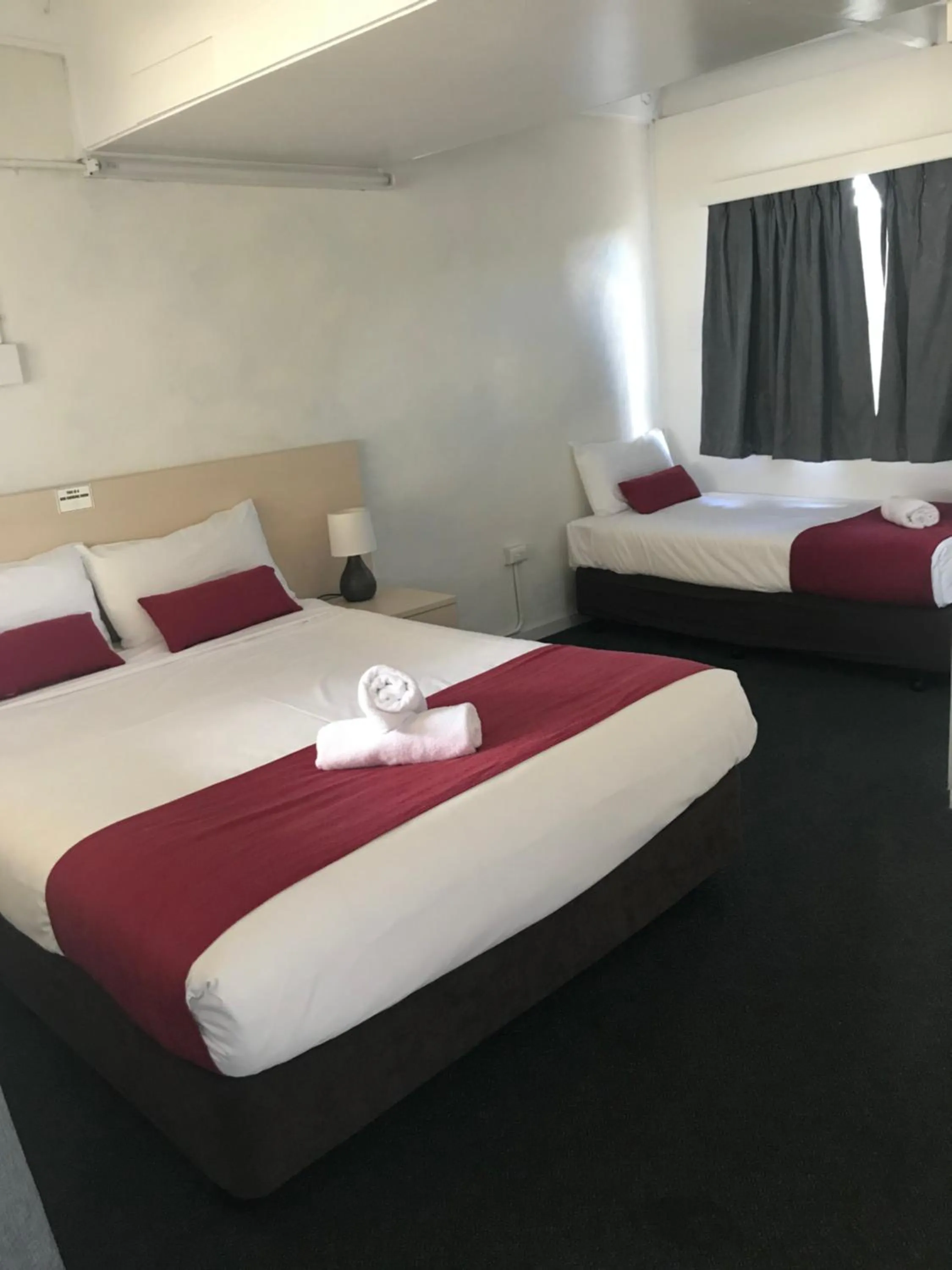 Bed in Kaputar Motel