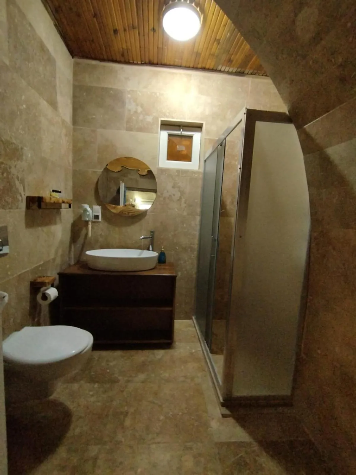 Shower in Begam Butik Otel