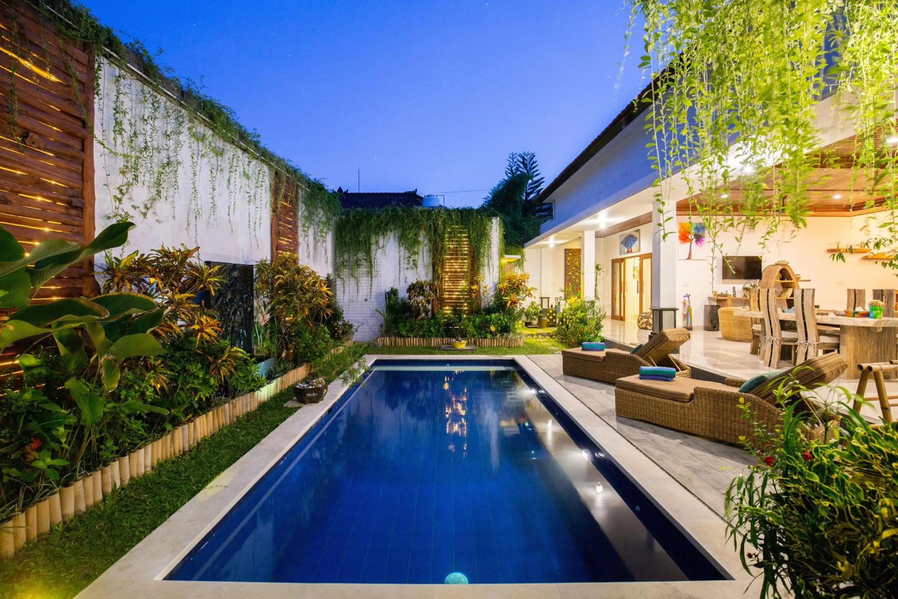 Property building in MasBro ART Villas