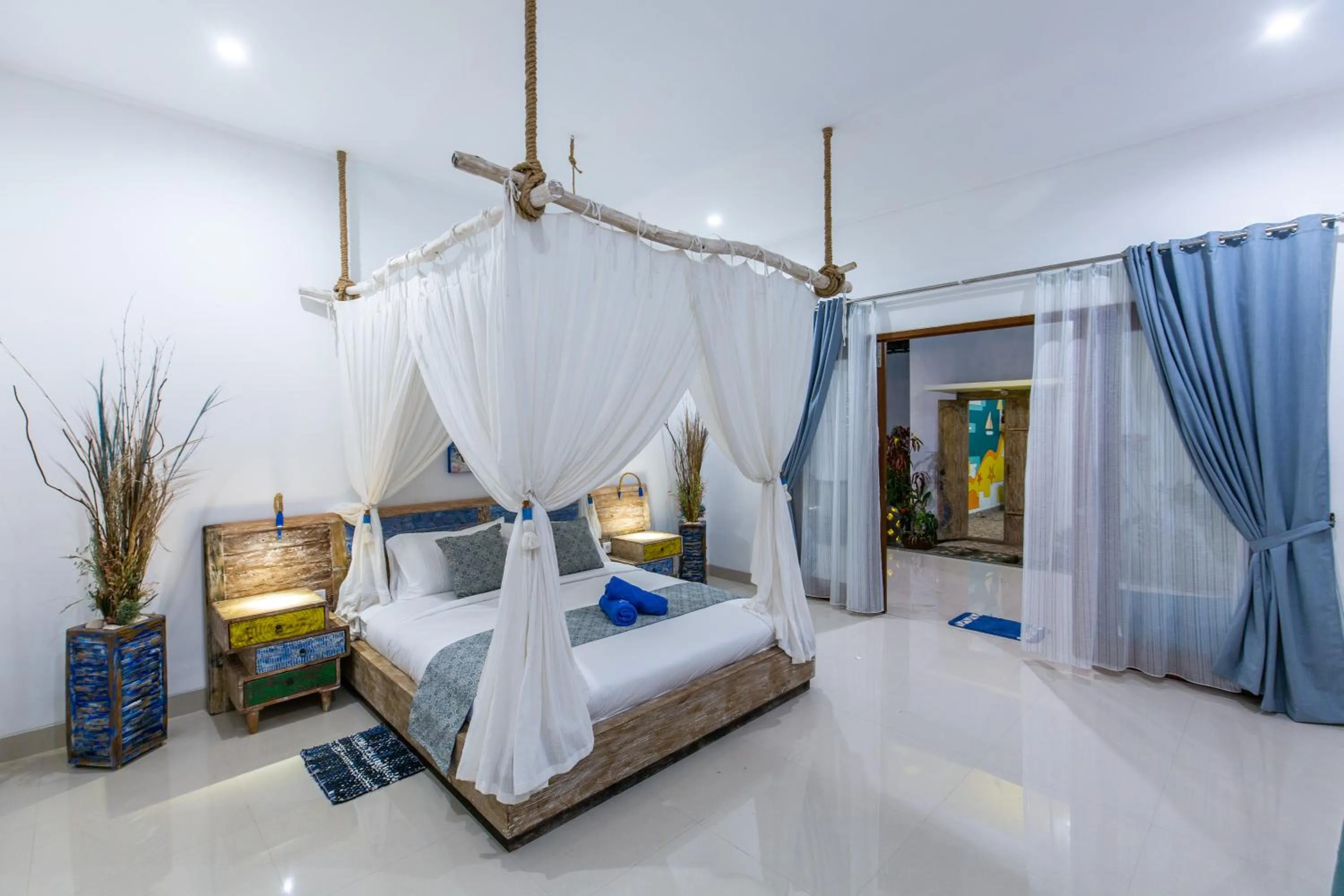 Bed in MasBro ART Villas