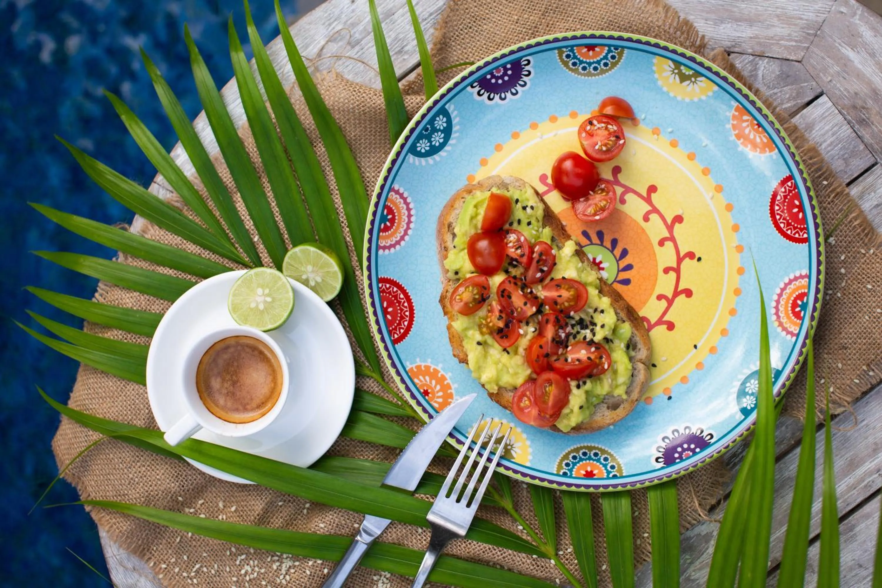 Food and drinks in MasBro ART Villas