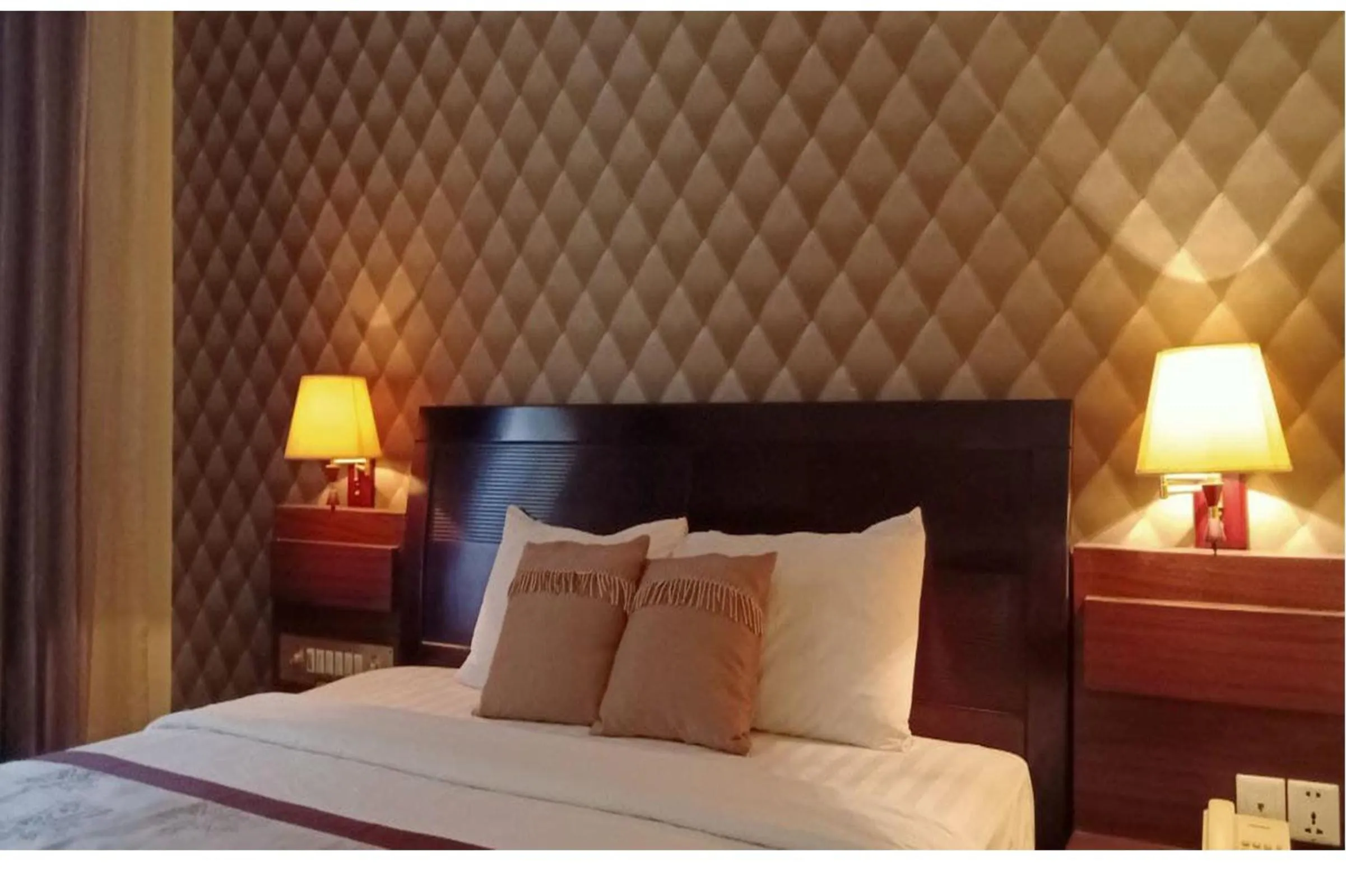 Bedroom in You Eng Hotel