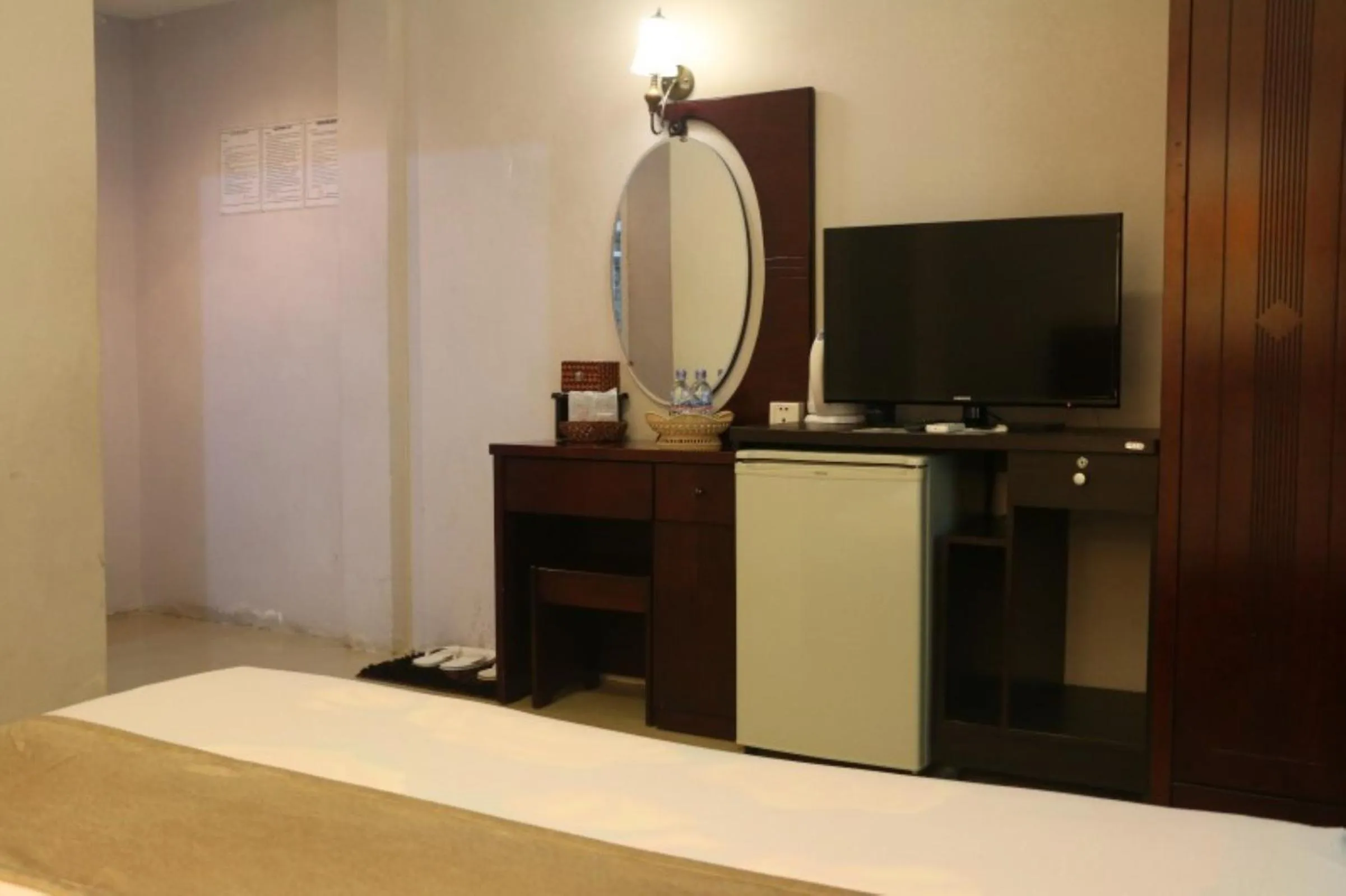 TV and multimedia in You Eng Hotel