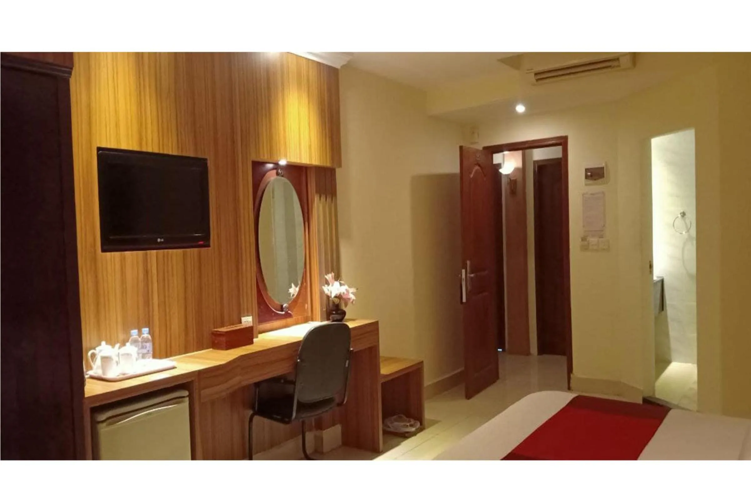 TV and multimedia in You Eng Hotel