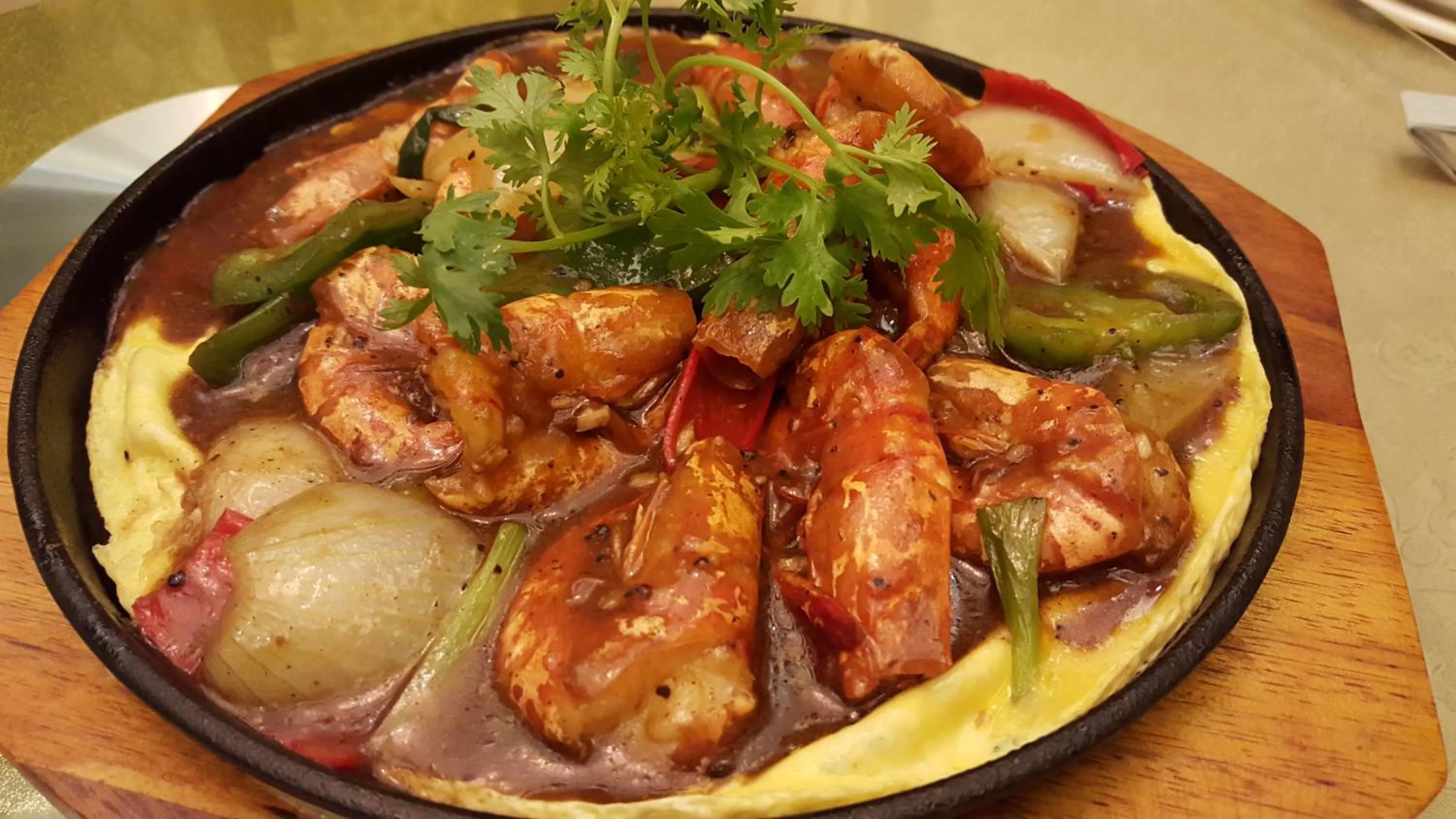 Food in You Eng Hotel