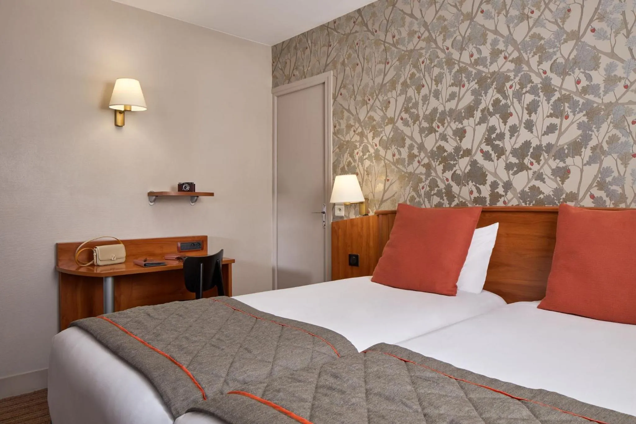 Bedroom, Bed in Timhotel Paris Gare Montparnasse