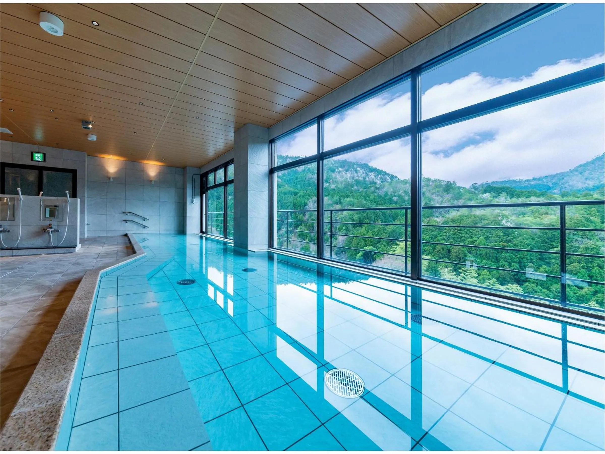 Public Bath in Ryokan Nenrinbo