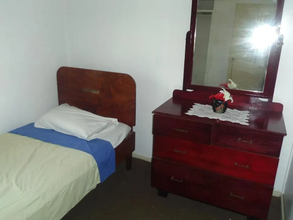 Bedroom, Bed in Dayspring Lodge