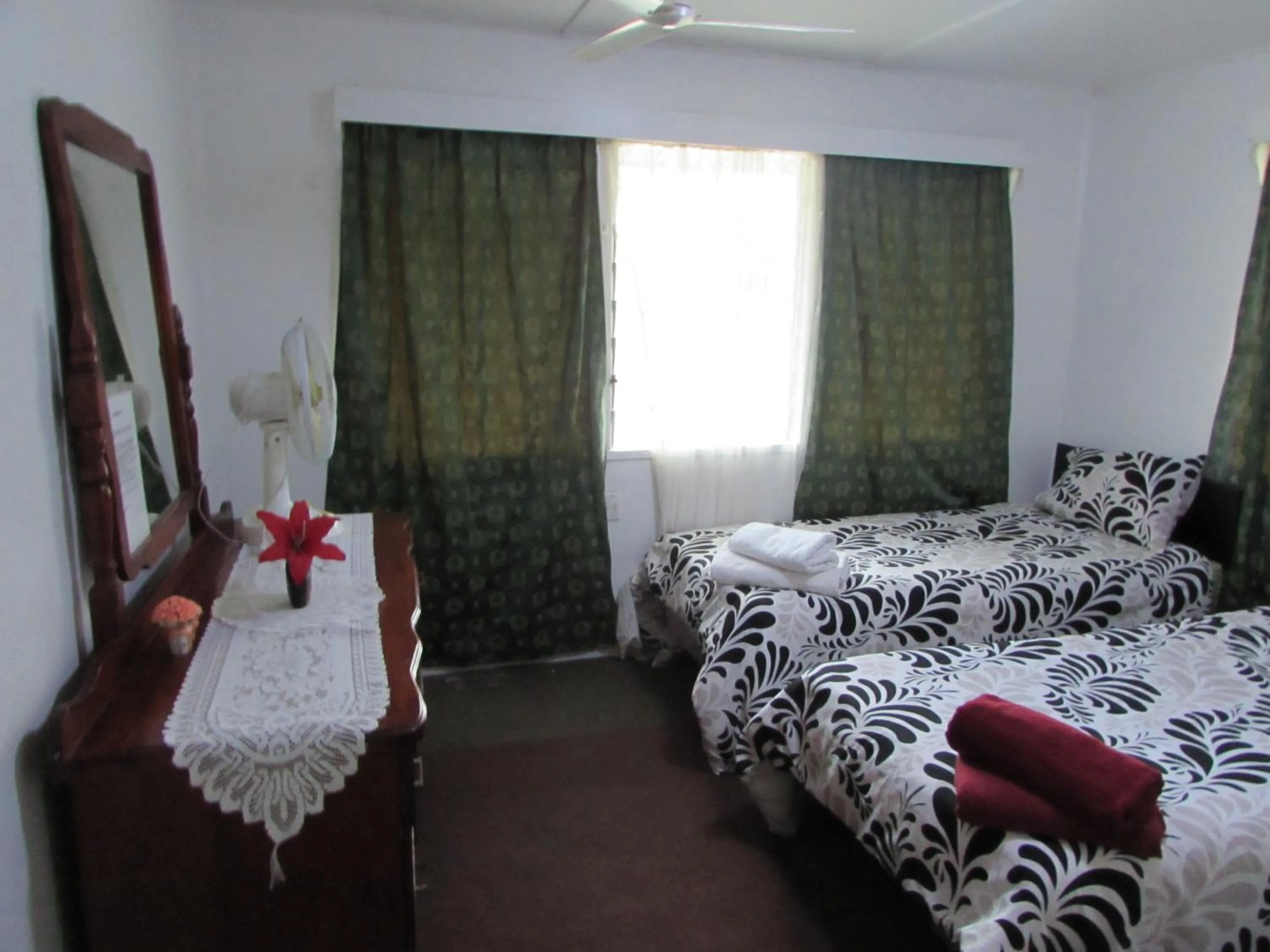 Bedroom, Bed in Dayspring Lodge