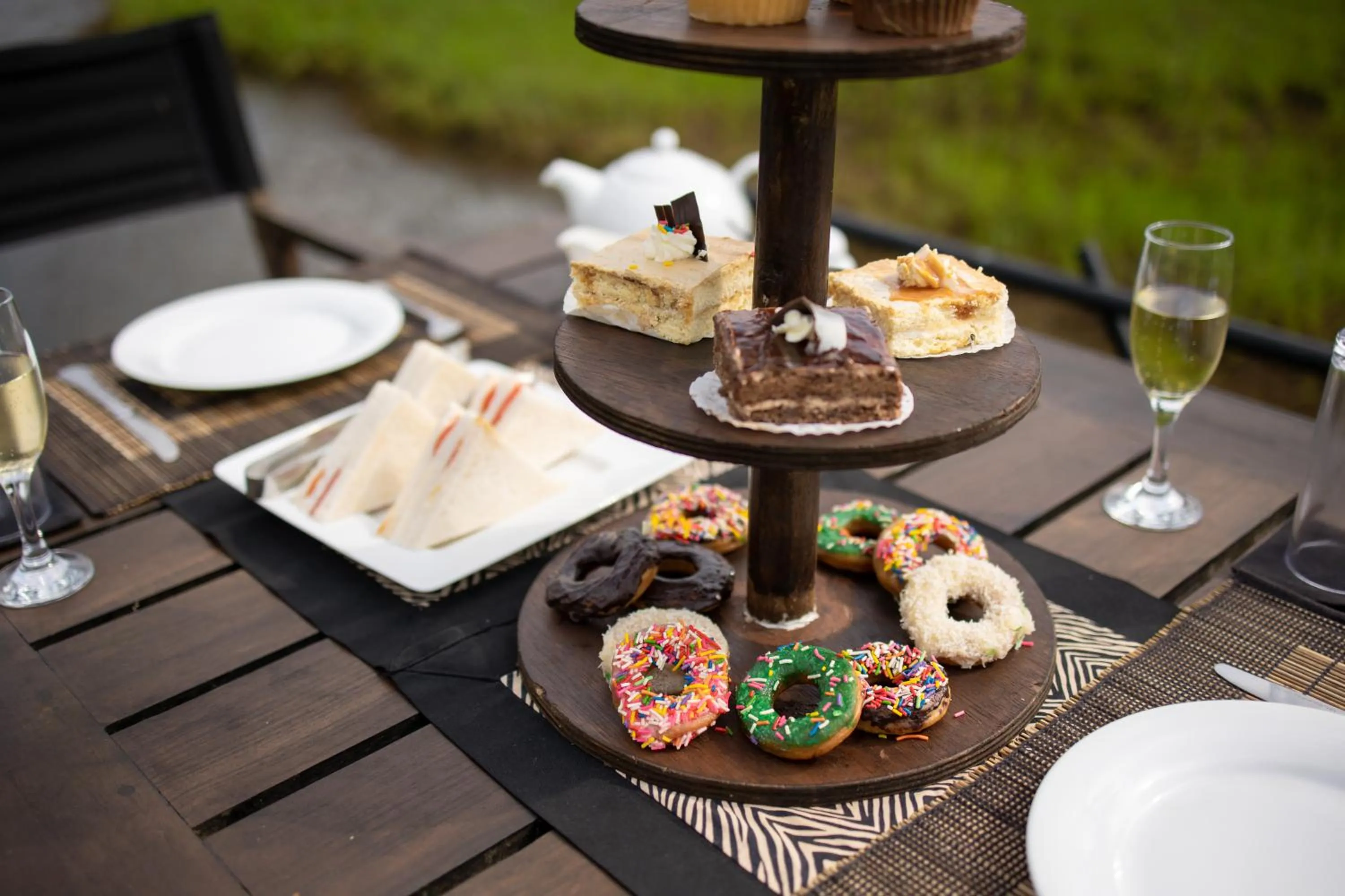 Restaurant/places to eat in Leopard Trails Yala