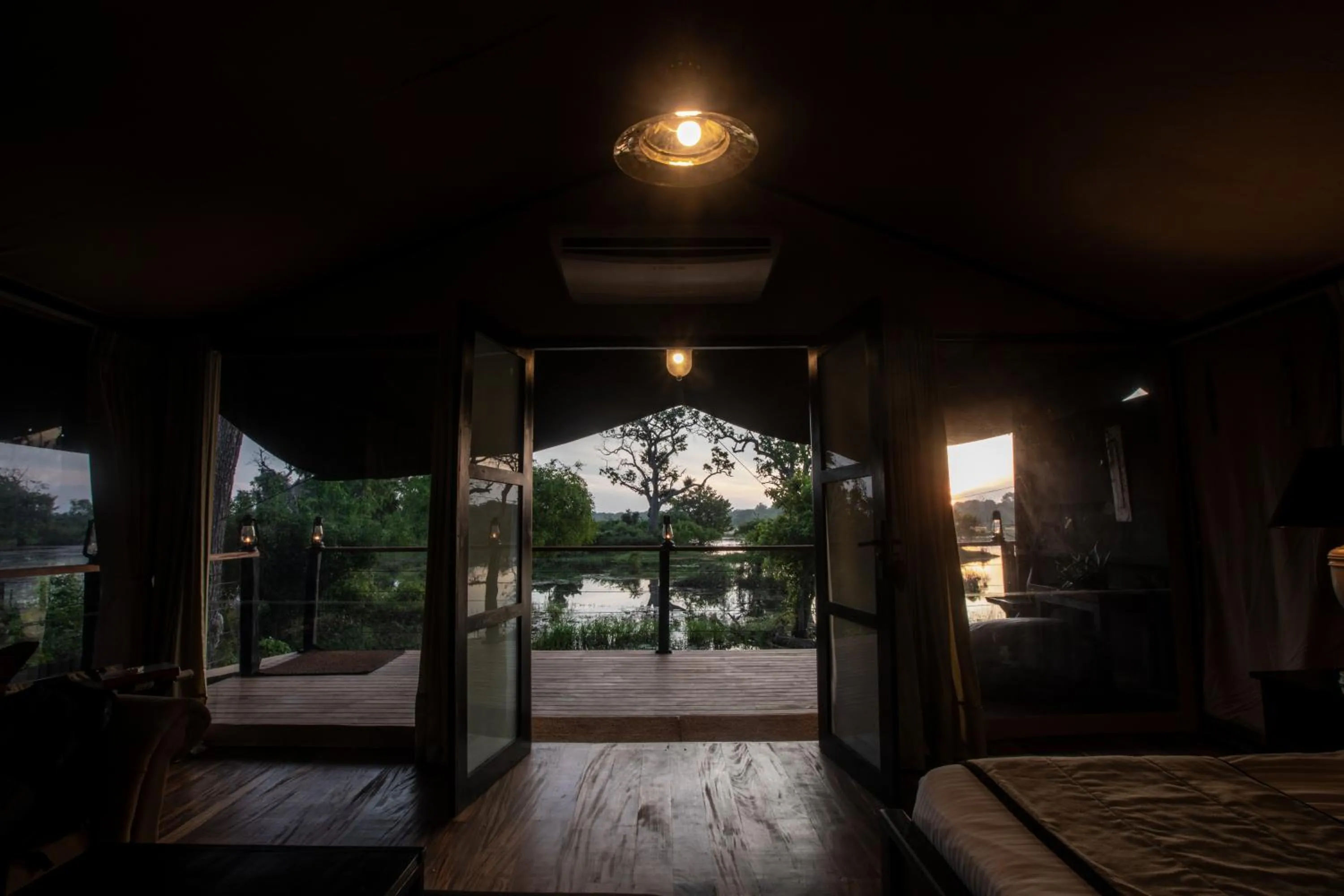 Lake view in Leopard Trails Yala