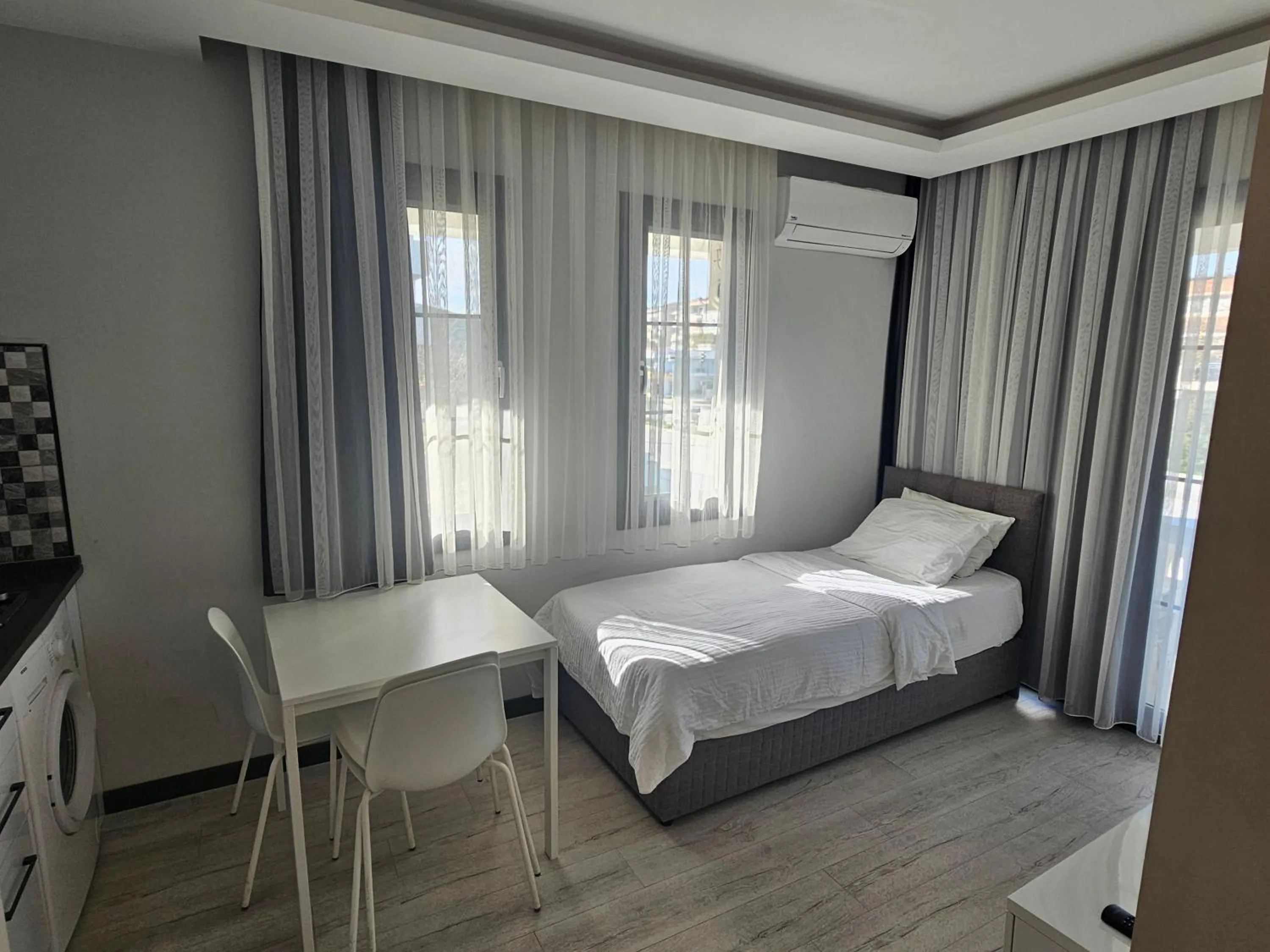 Bed in Cicek Apart Hotel