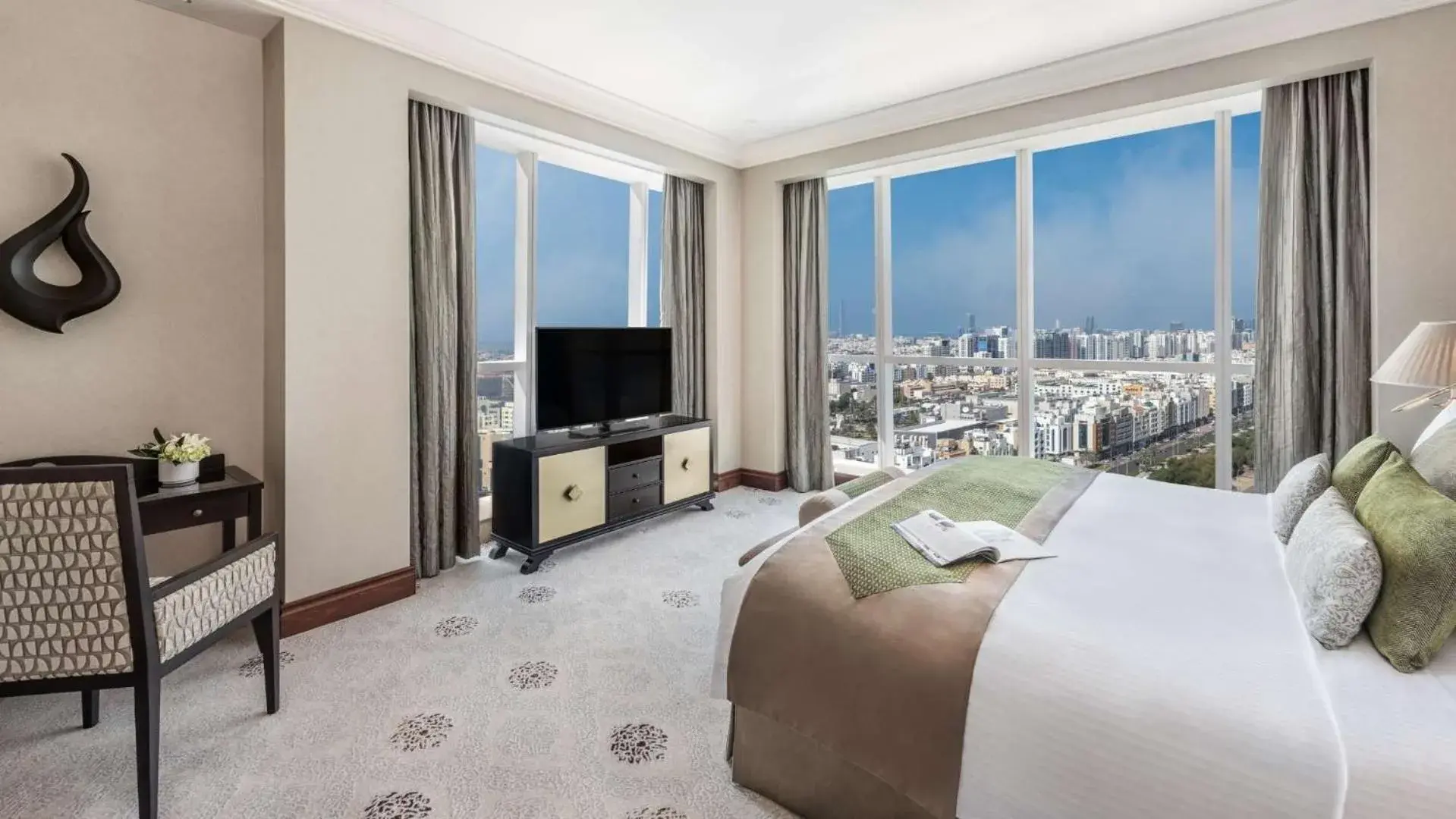 Club Executive Suite in Dusit Thani Abu Dhabi Club Executive Suite in Dusit Thani Abu Dhabi