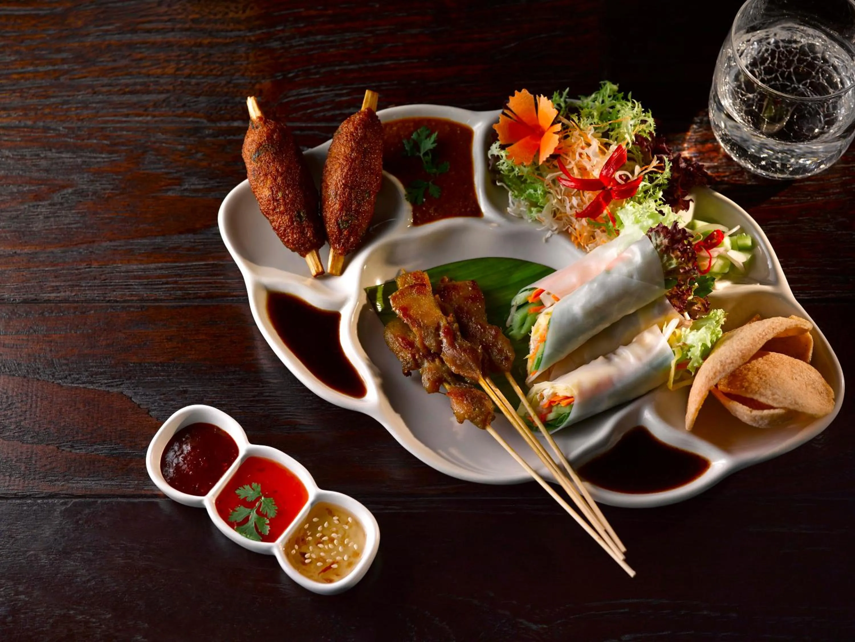 Restaurant/places to eat in Dusit Thani Abu Dhabi