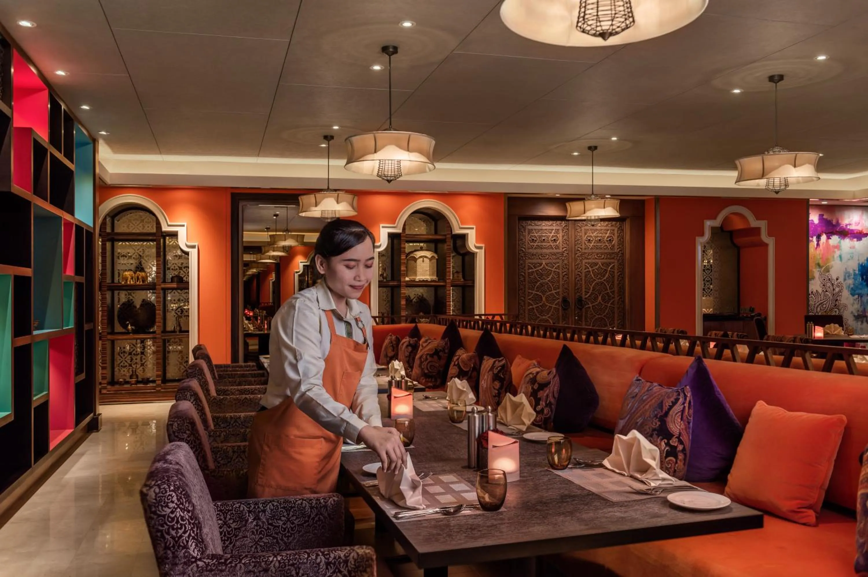 Restaurant/places to eat in Dusit Thani Abu Dhabi