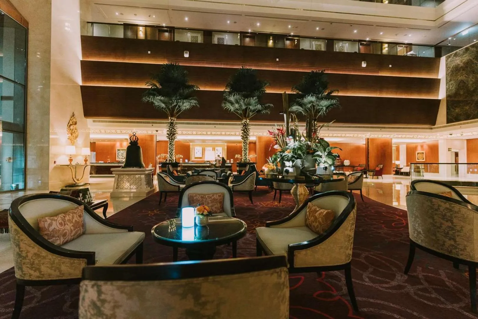Lobby or reception in Dusit Thani Abu Dhabi