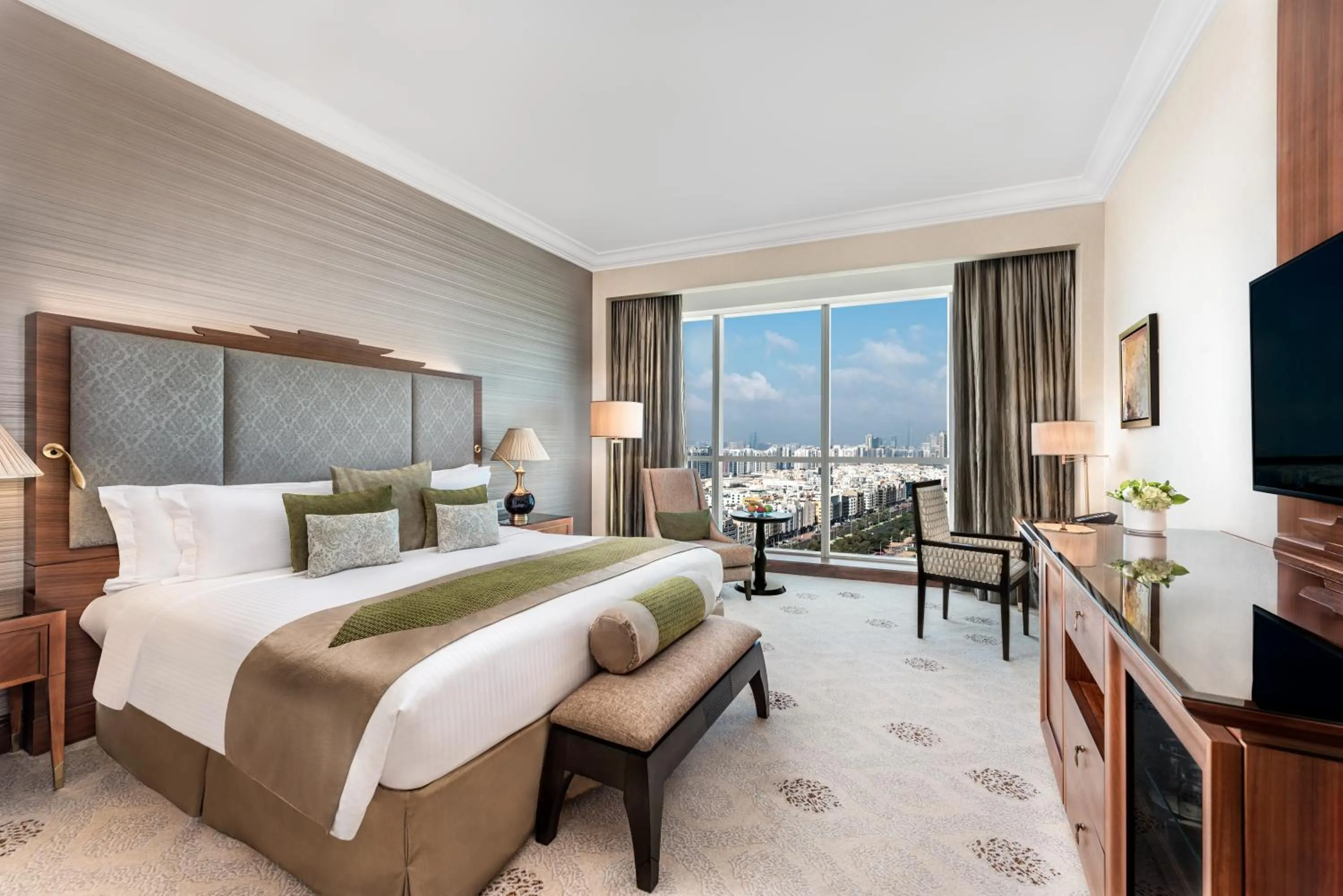 Photo of the whole room, Bed in Dusit Thani Abu Dhabi