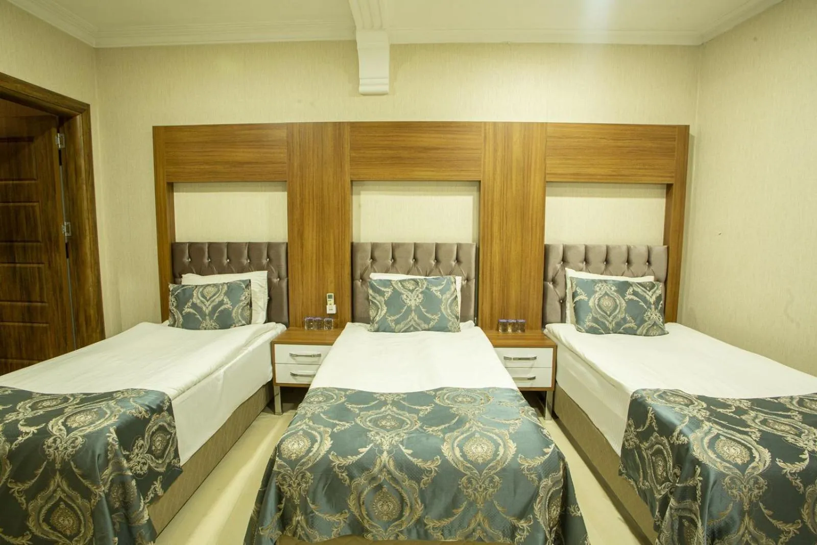 Bed in Bursa Palas Hotel