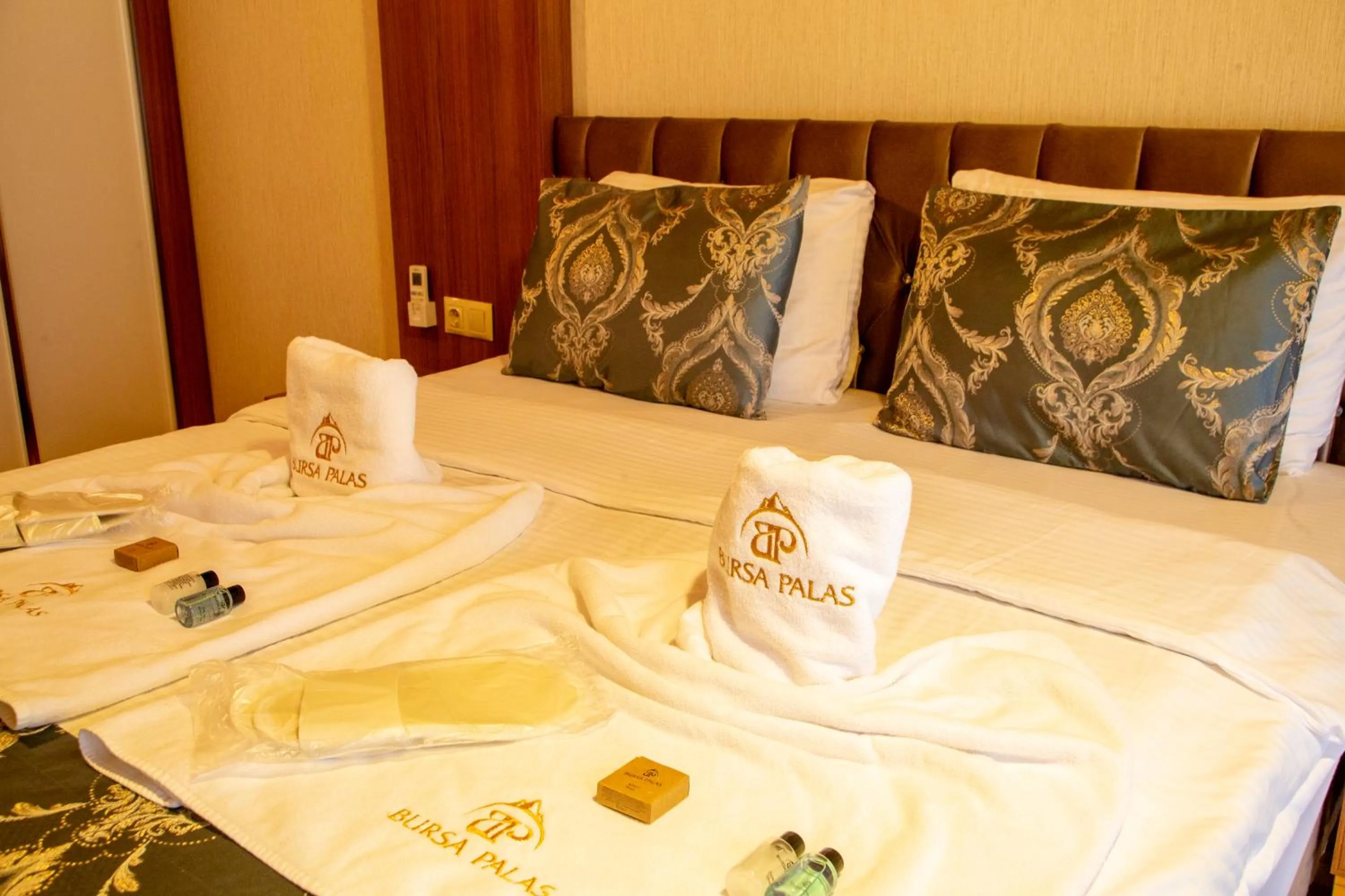 Bed in Bursa Palas Hotel