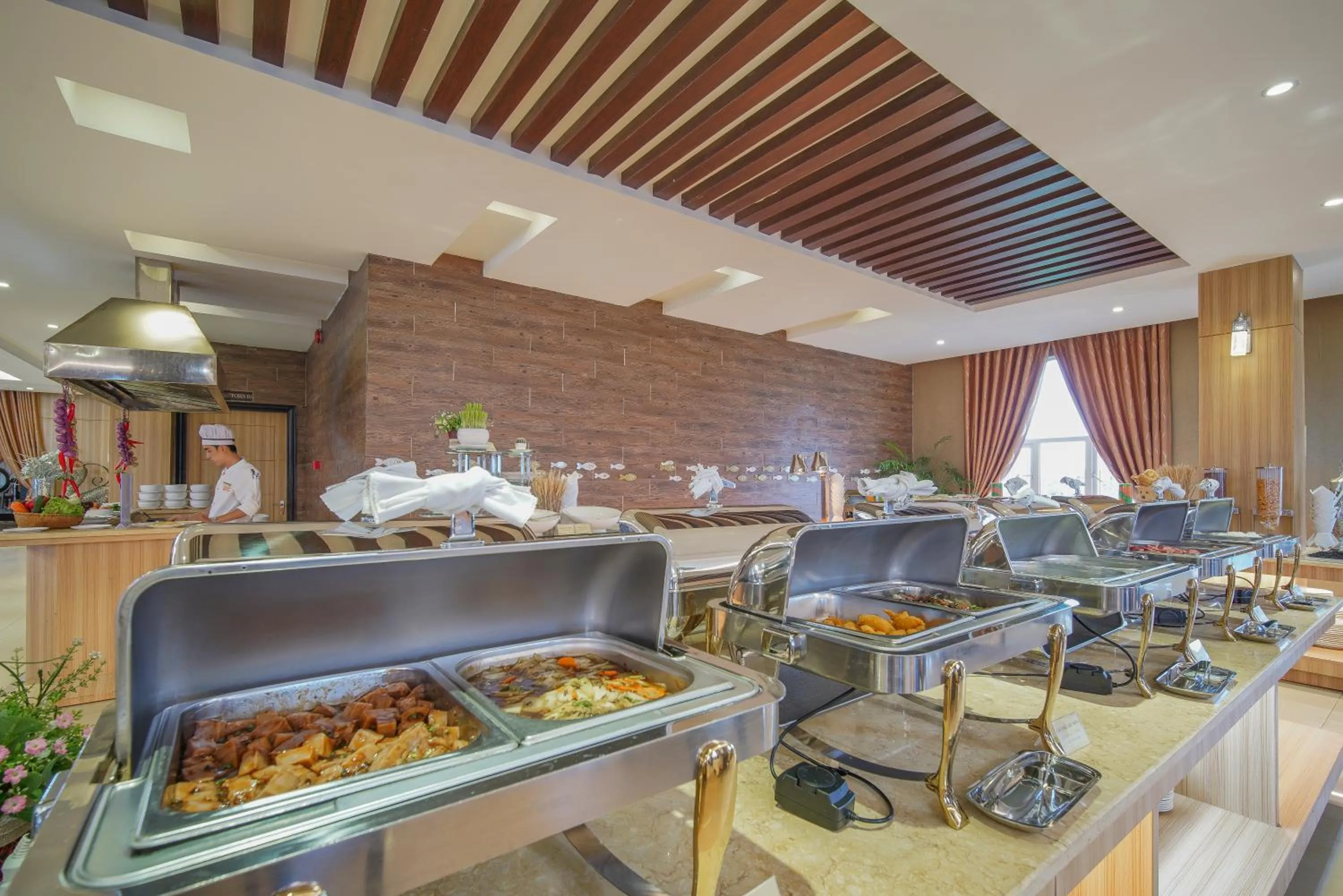 Restaurant/places to eat in Eden Plaza Da Nang Hotel