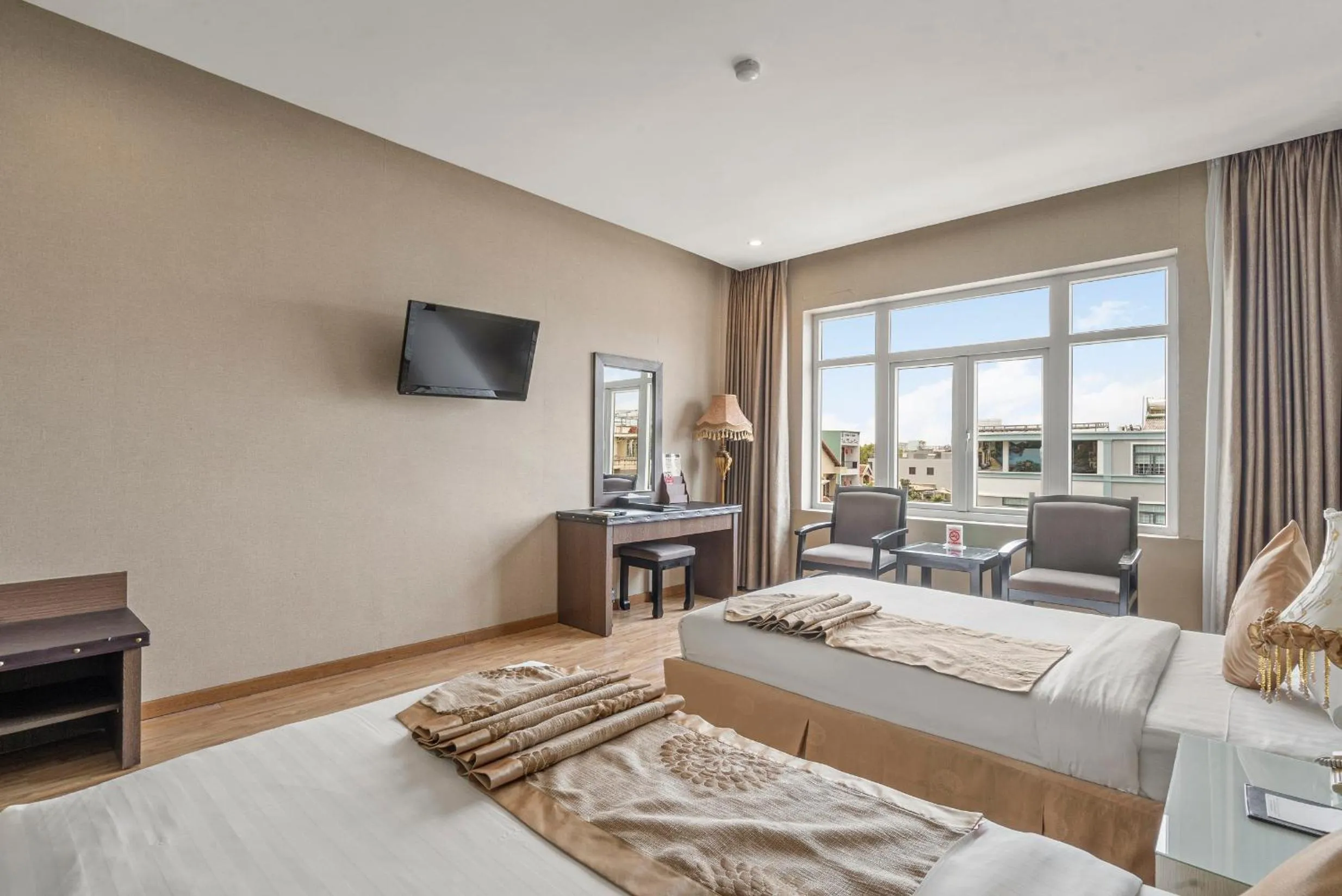 Bedroom, Bed in Eden Plaza Da Nang Hotel