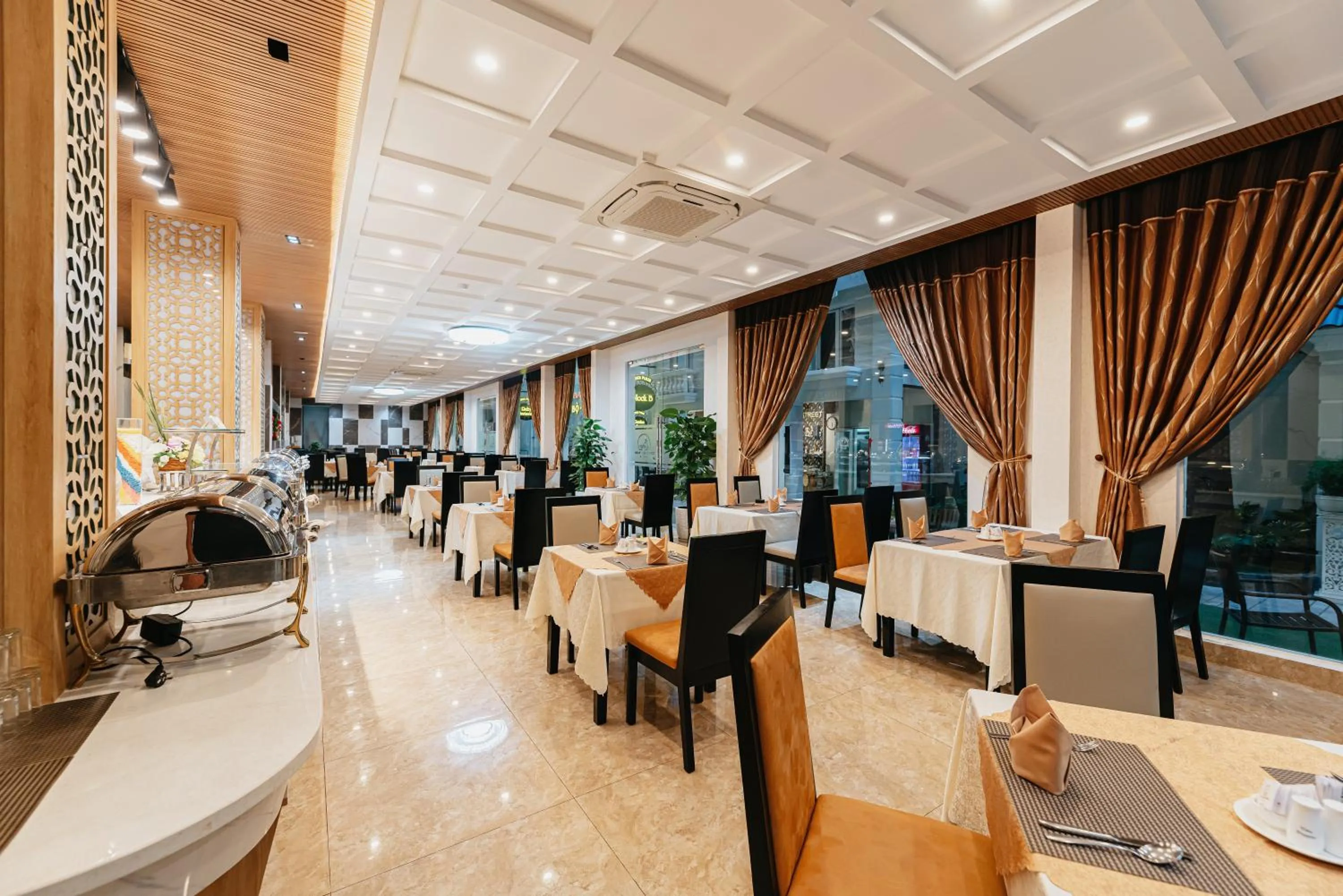 Breakfast in Eden Plaza Da Nang Hotel