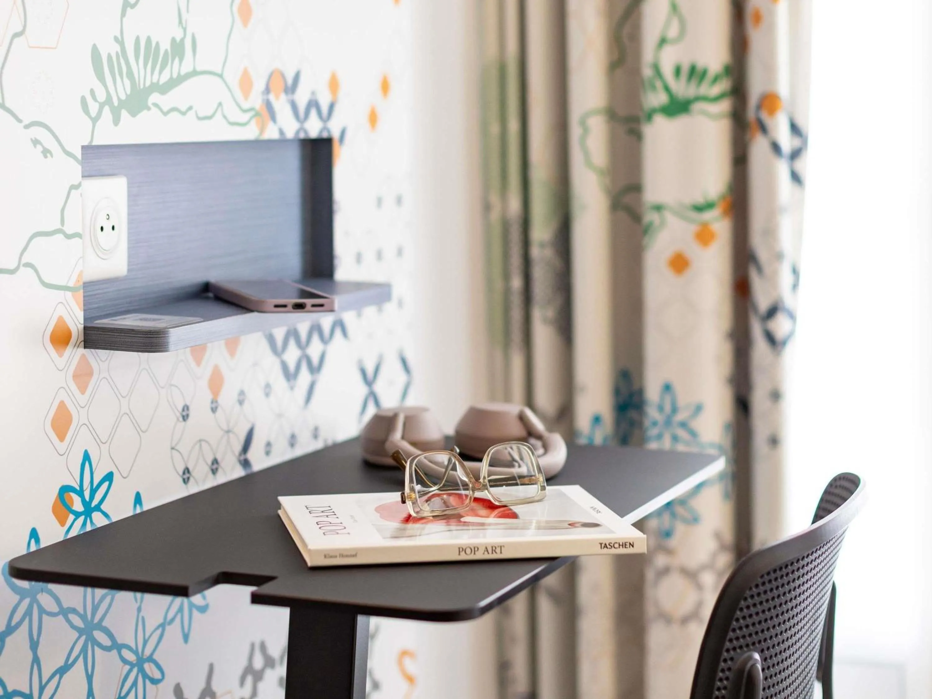 Bedroom in Ibis Styles Paris Gare Saint Lazare