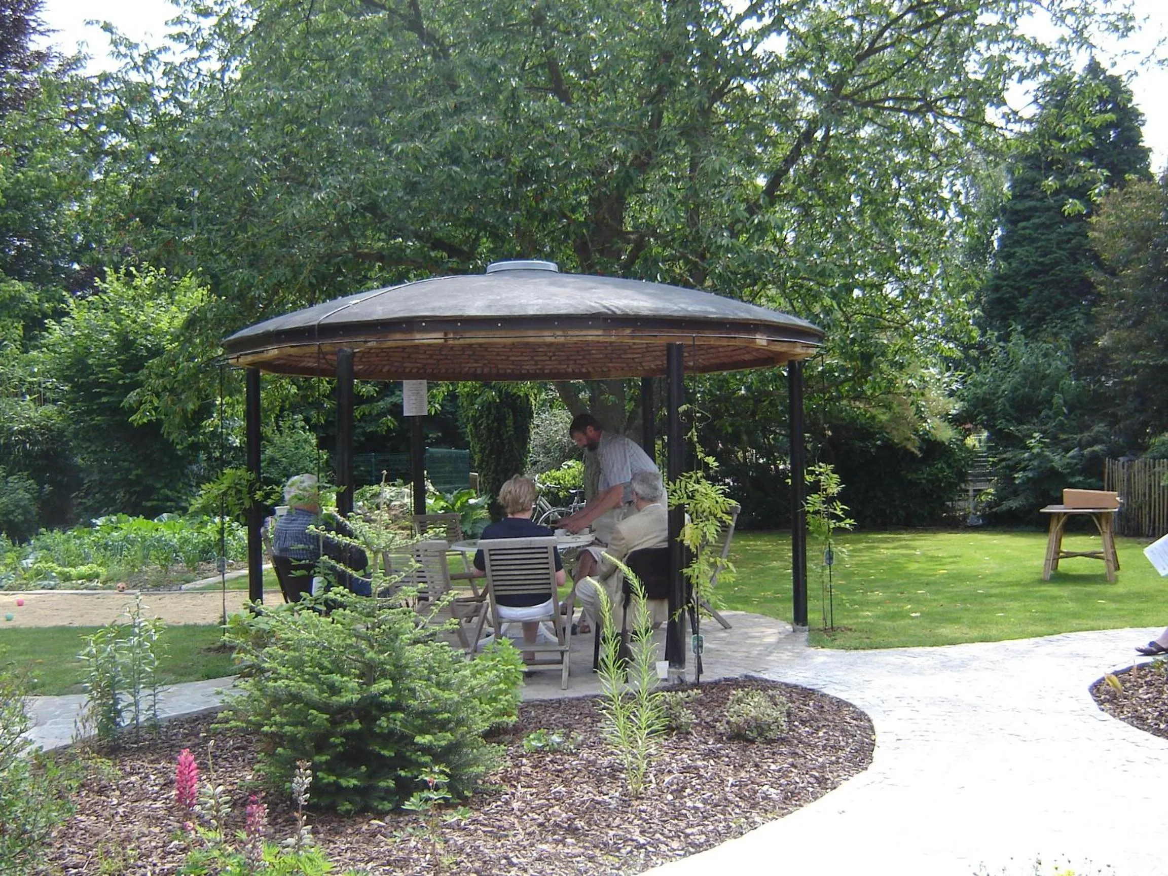 Garden in B&B Wisteria