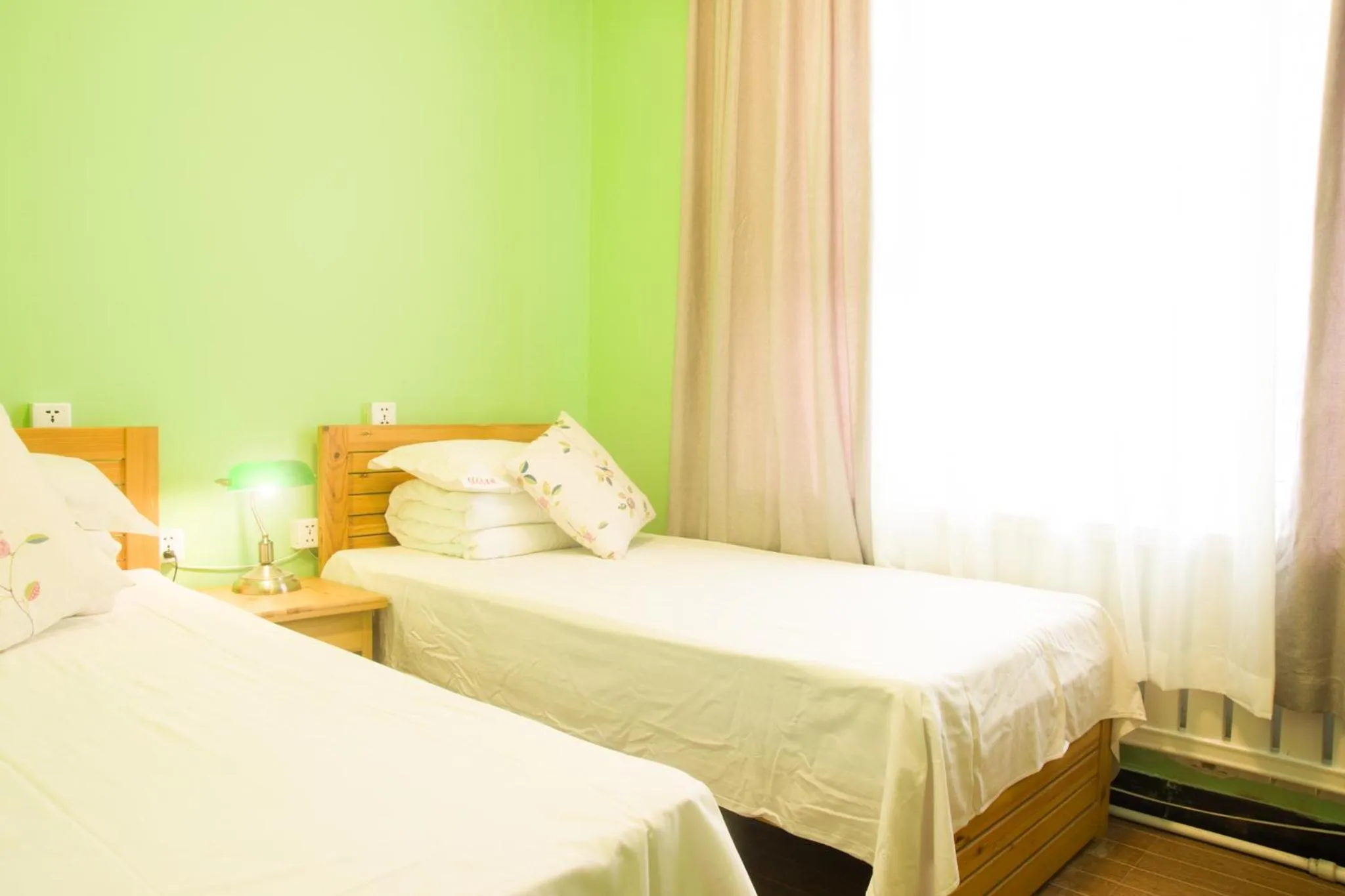 Photo of the whole room, Bed in 大连天天国际青年旅社