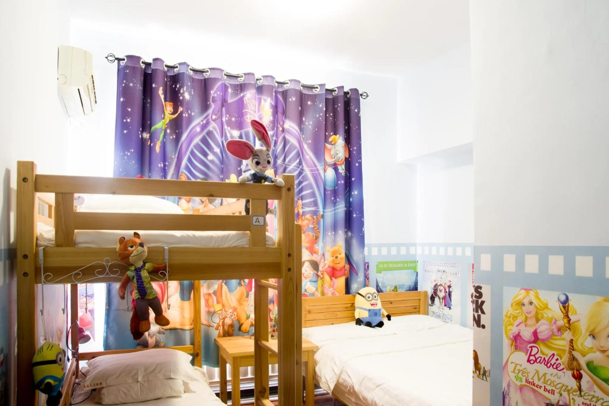 Photo of the whole room, Bed in 大连天天国际青年旅社