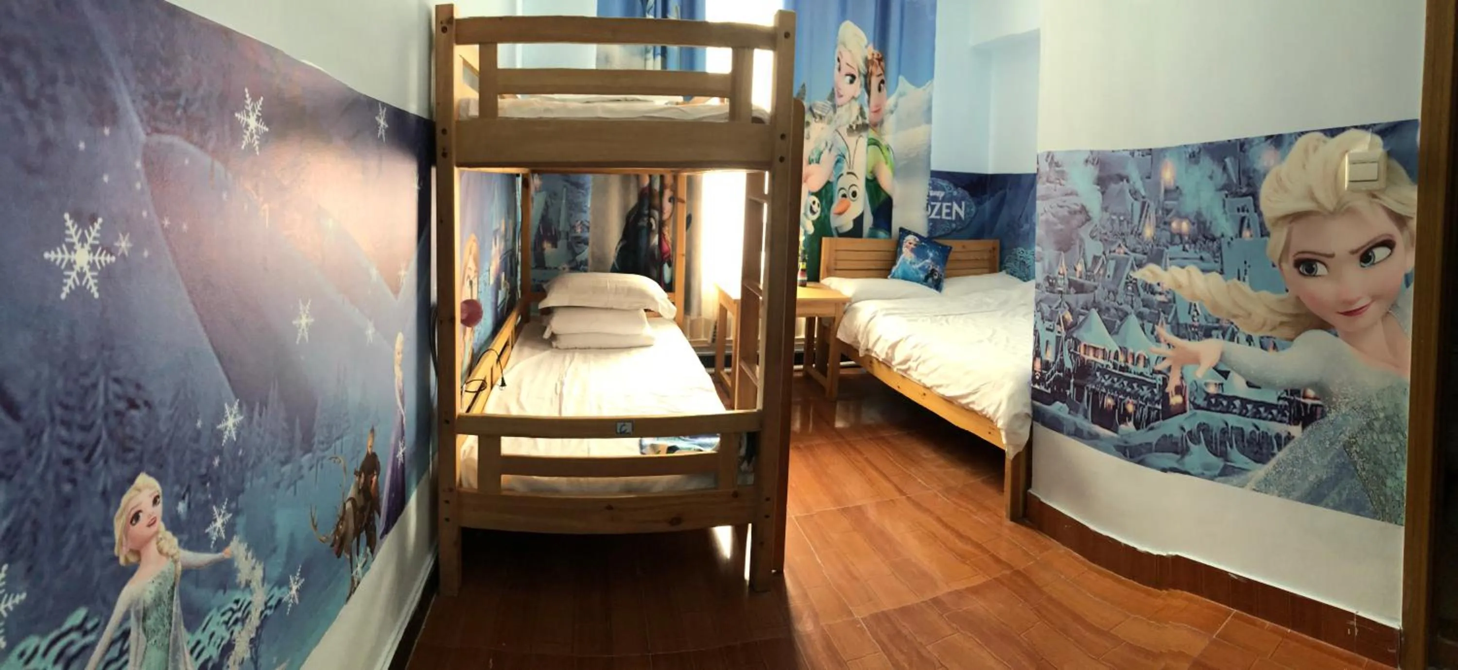 Bedroom, Bed in 大连天天国际青年旅社