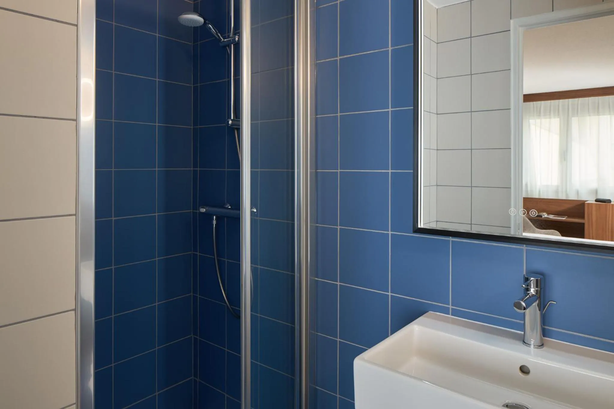 Bathroom in Timhotel Nation