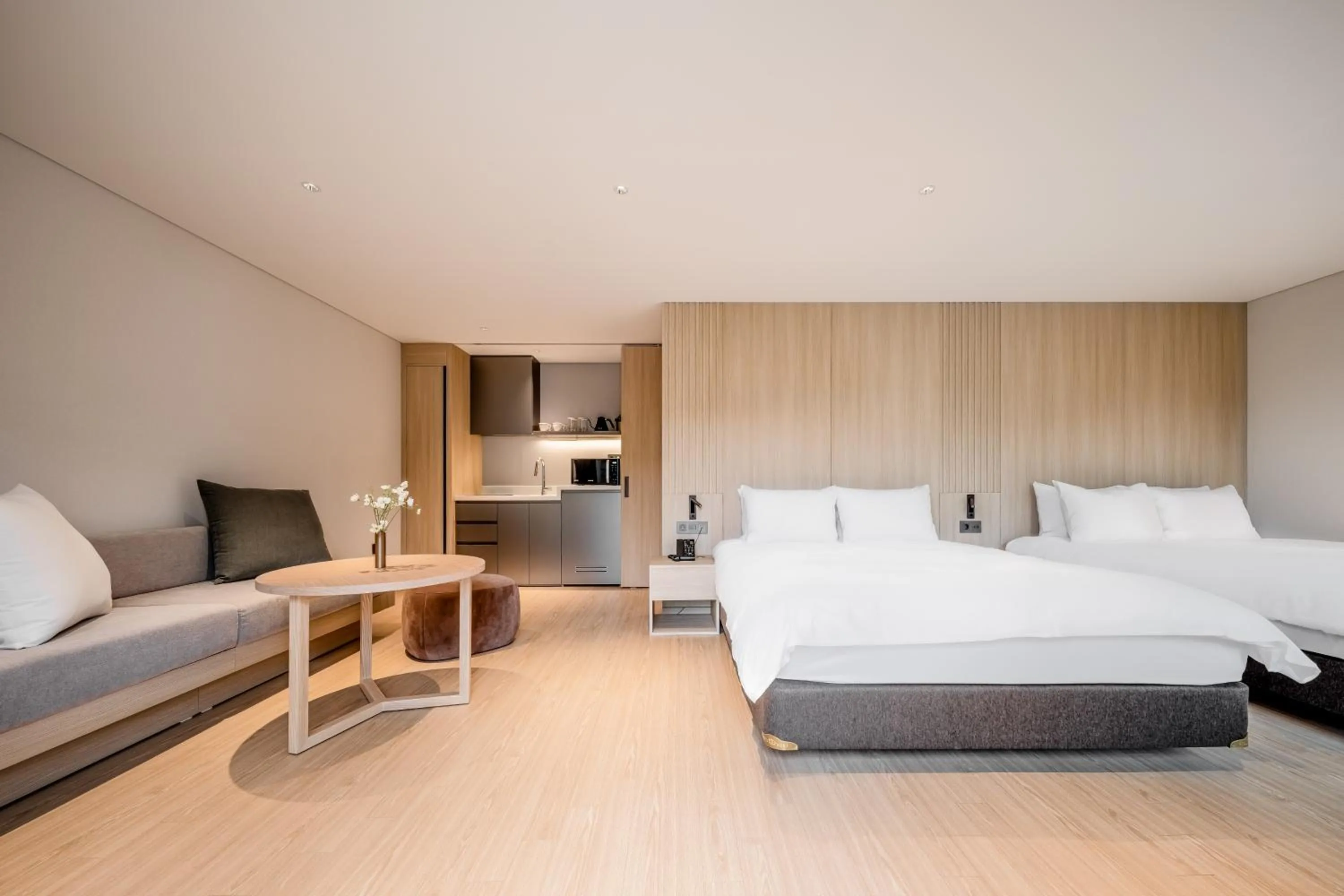 Living room, Bed in Phoenix Resort Pyeongchang