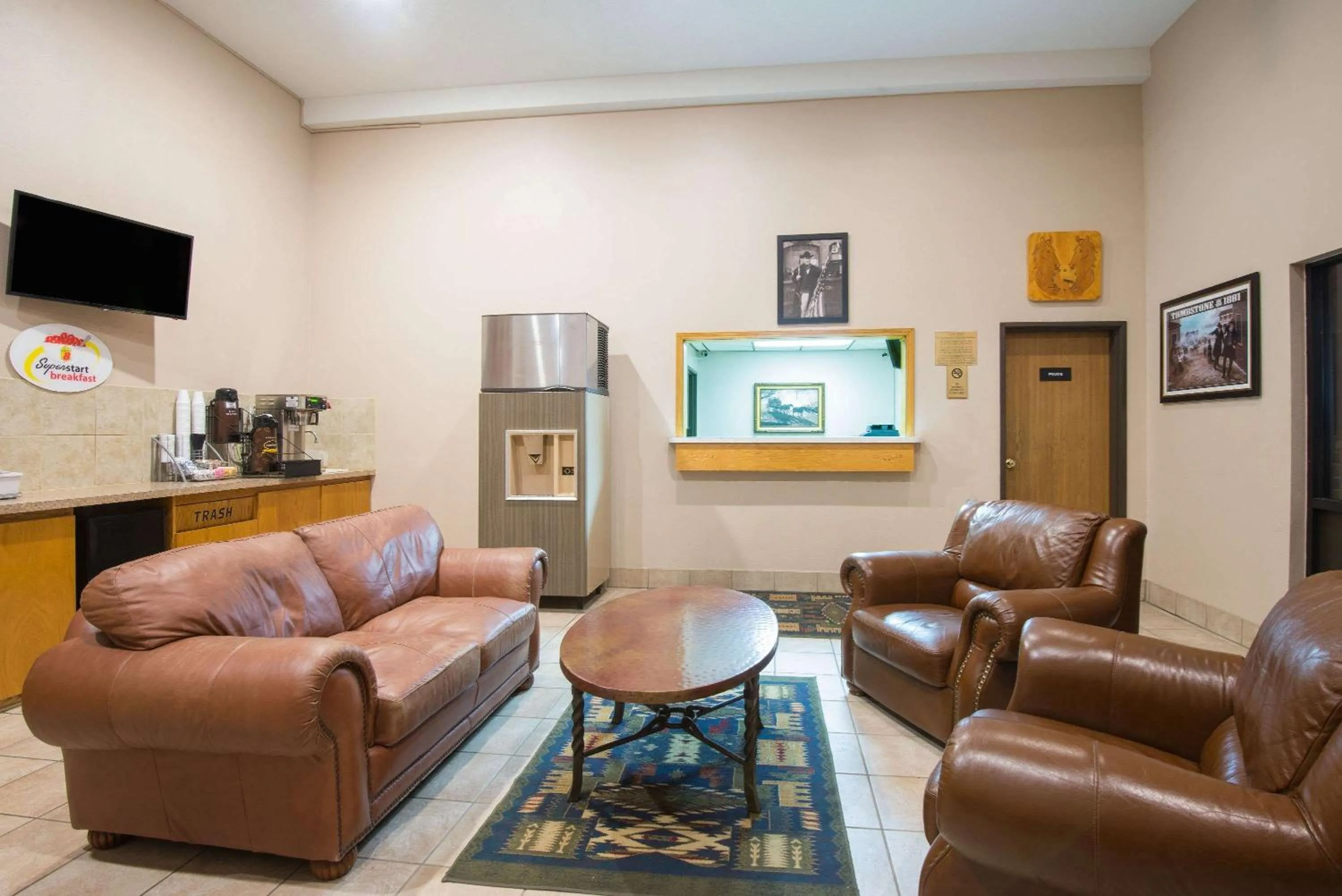 Lobby or reception in Super 8 by Wyndham Abilene KS