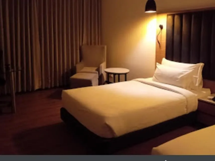 Photo of the whole room, Bed in Novanta Jamshedpur