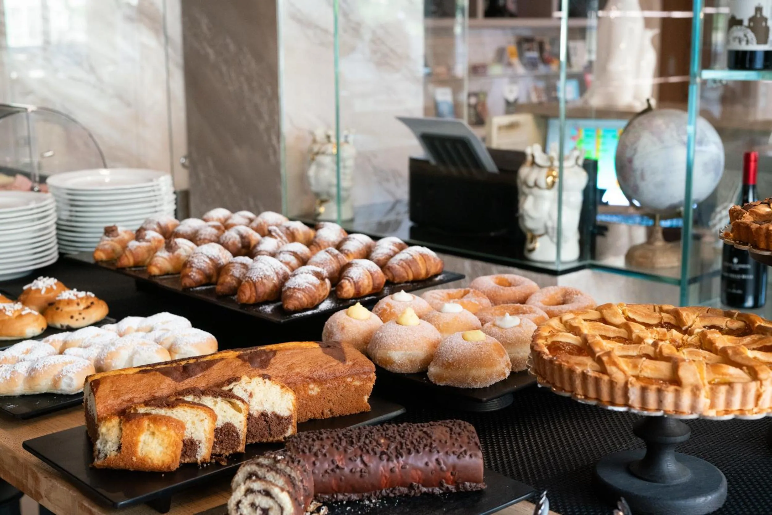 Breakfast in Hotel Pontemare