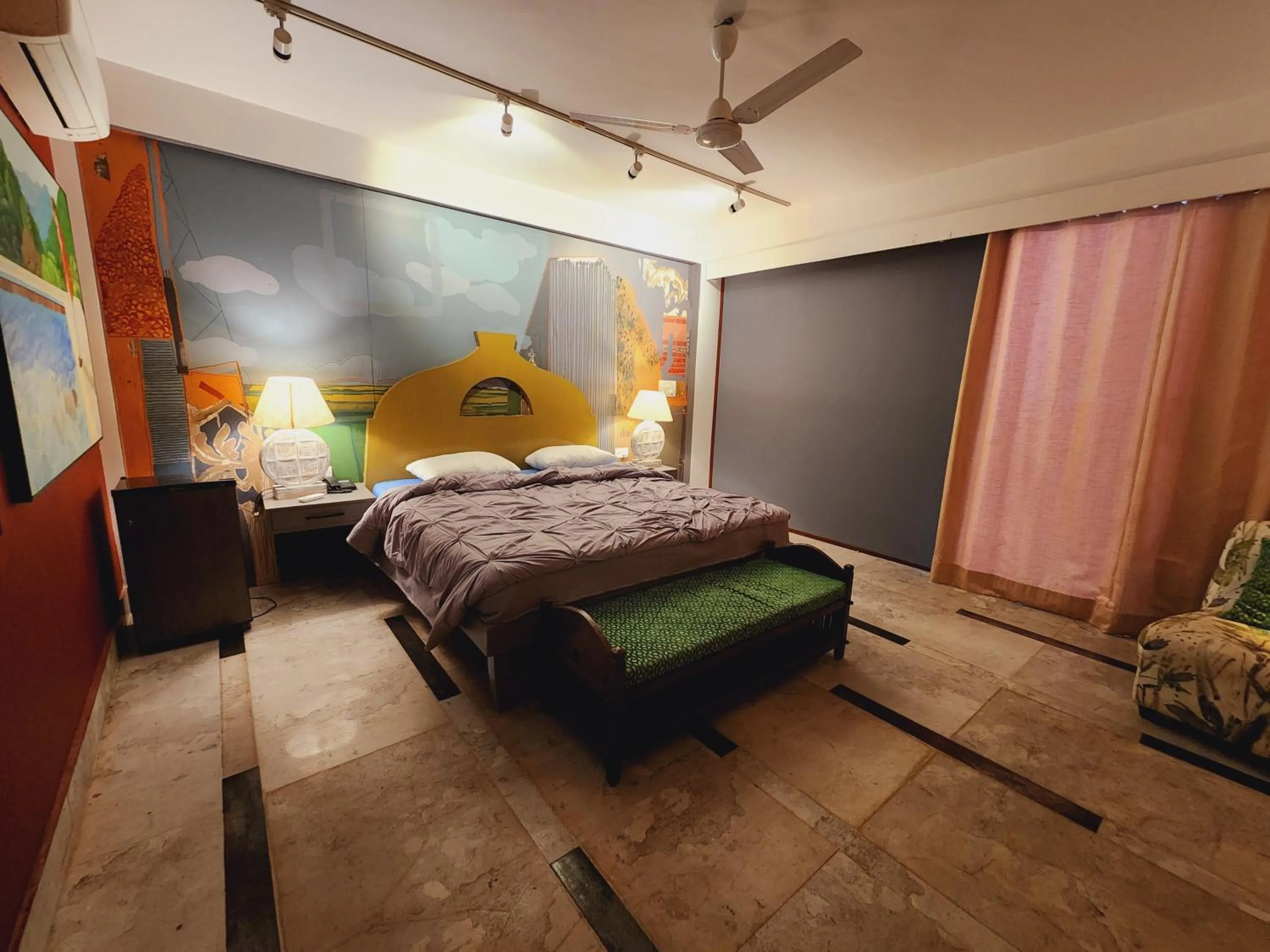 Bedroom, Bed in Casa Vagator