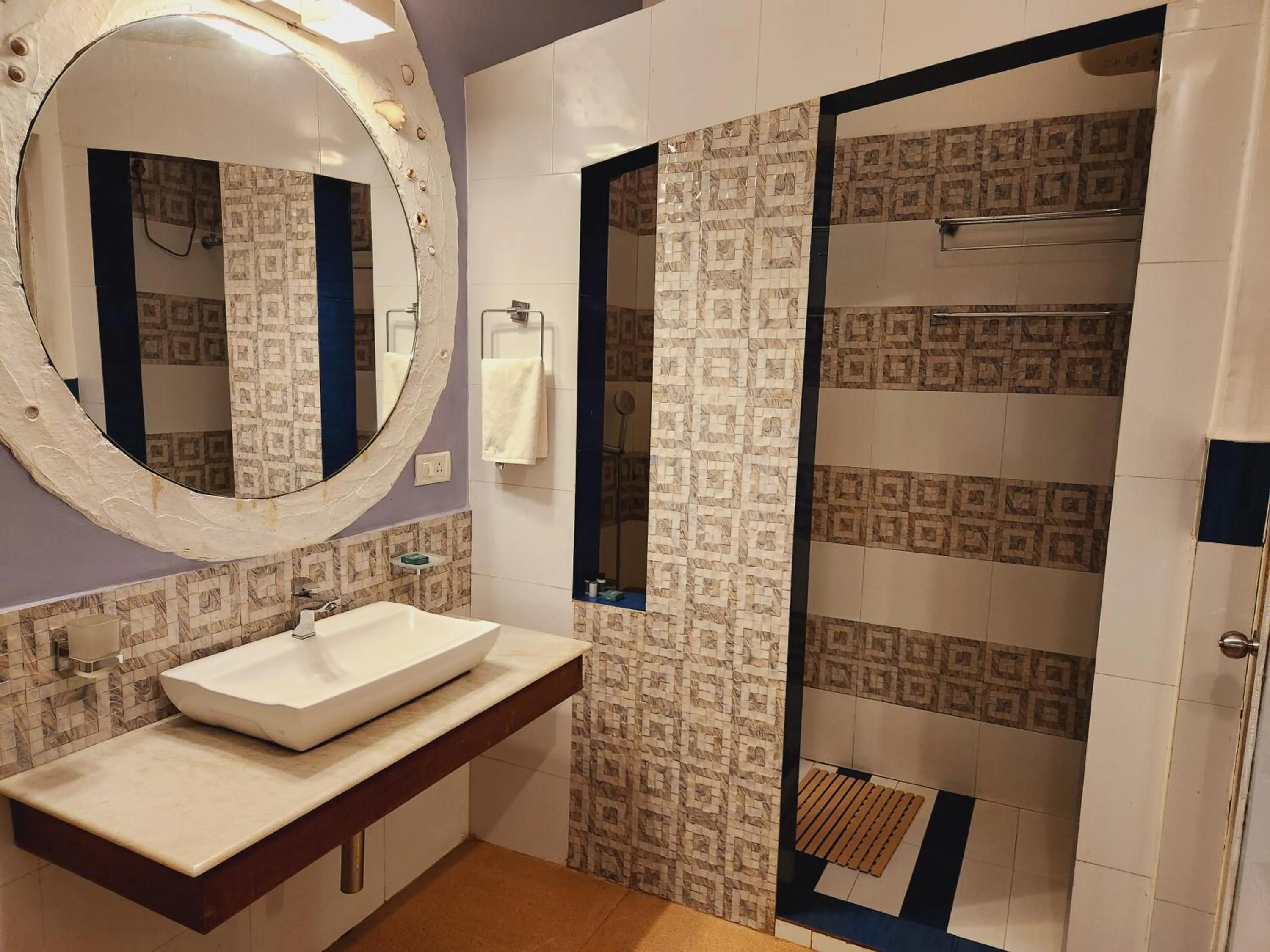 Bathroom in Casa Vagator