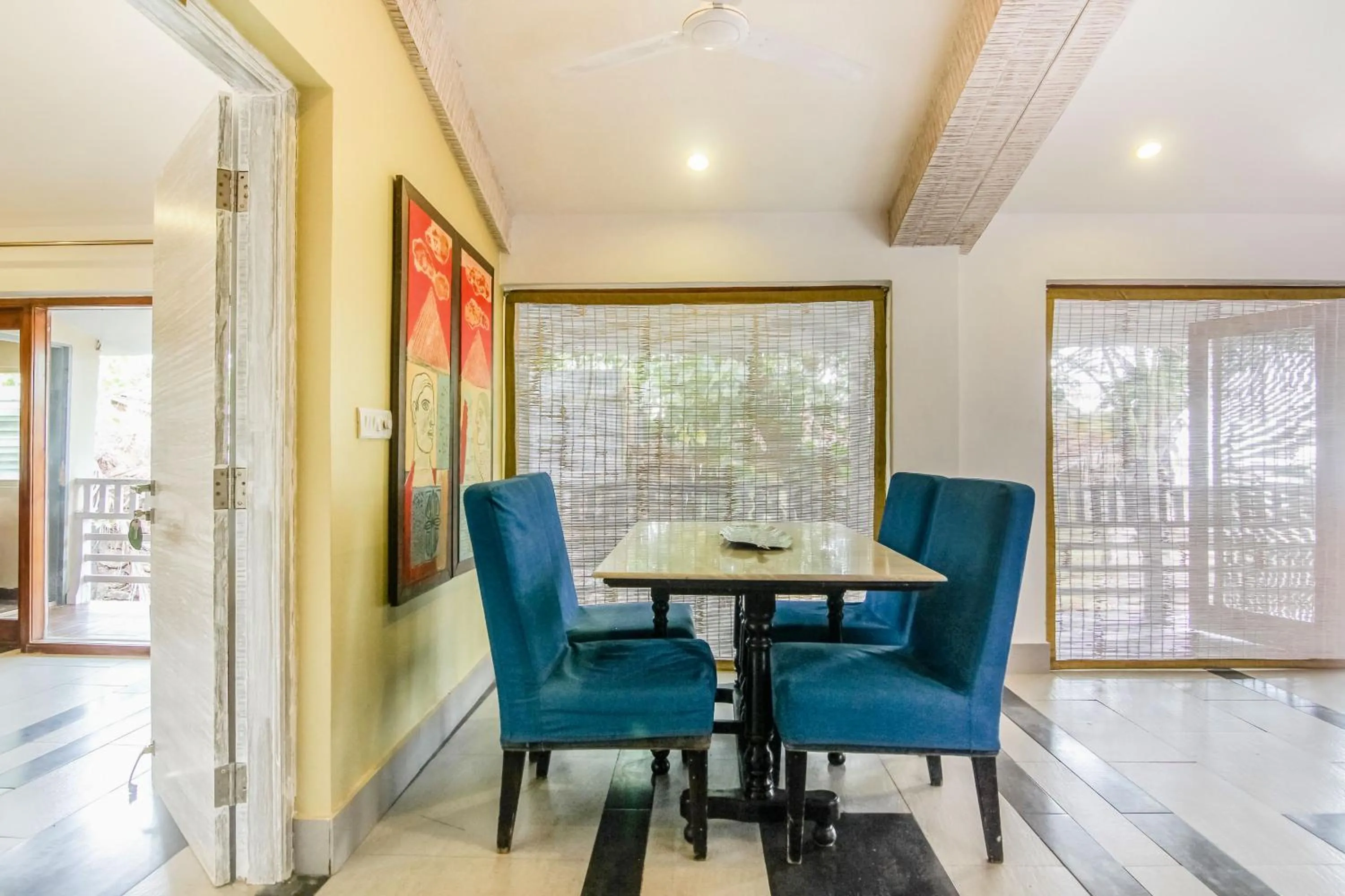 Dining area in Casa Vagator