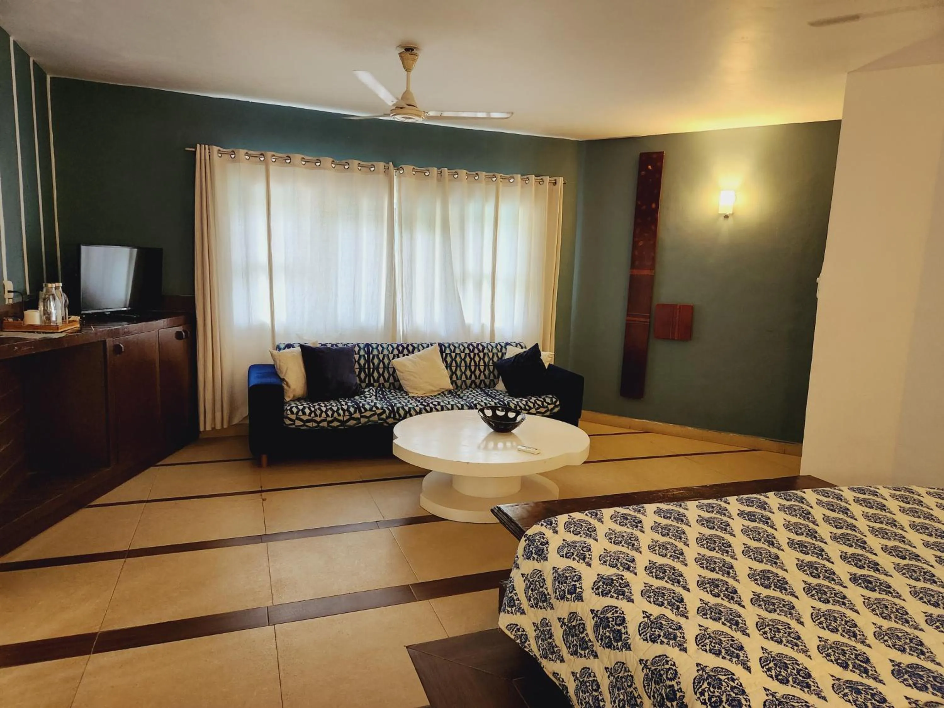 Bedroom, Bed in Casa Vagator