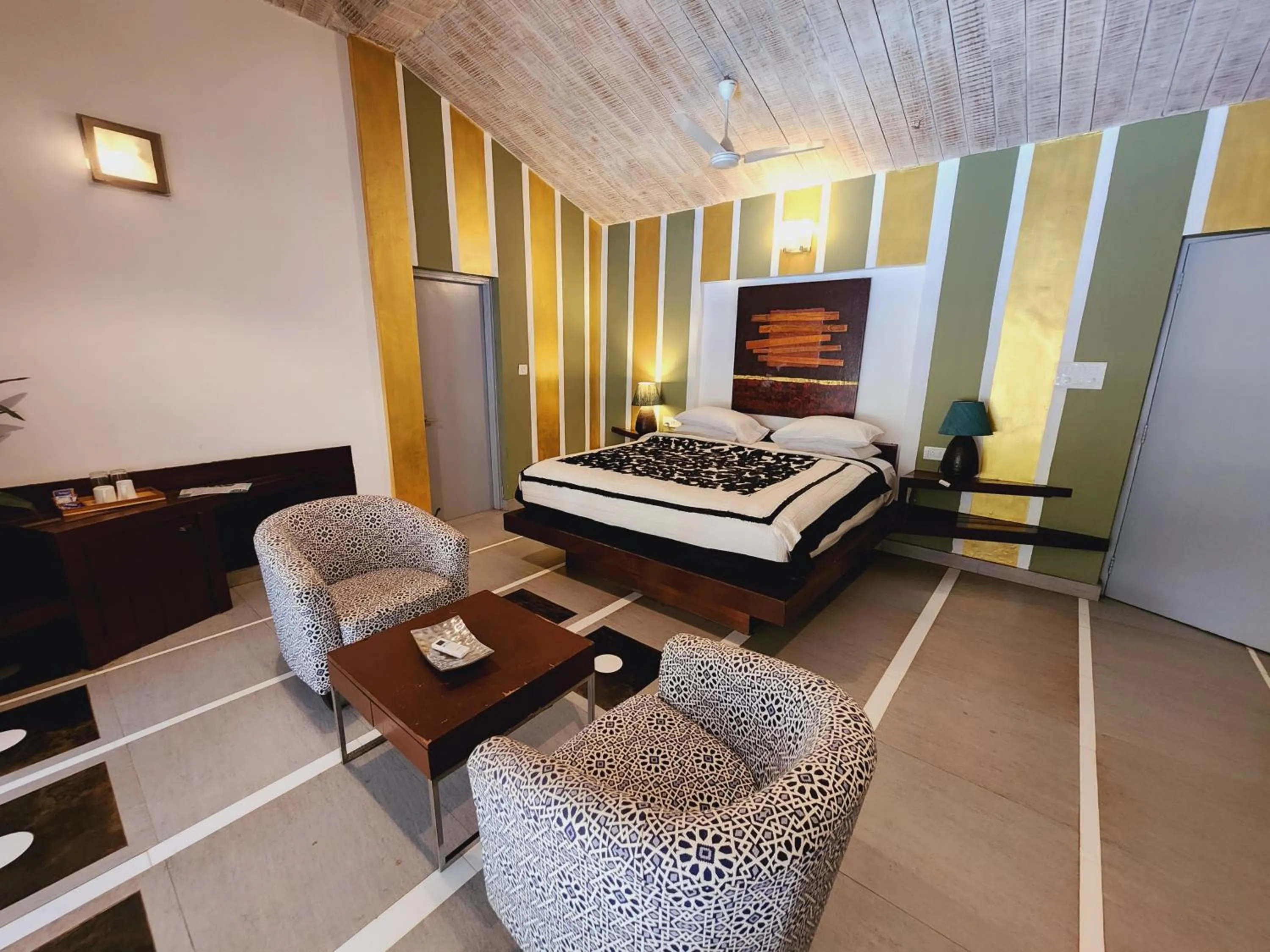 Bedroom, Bed in Casa Vagator