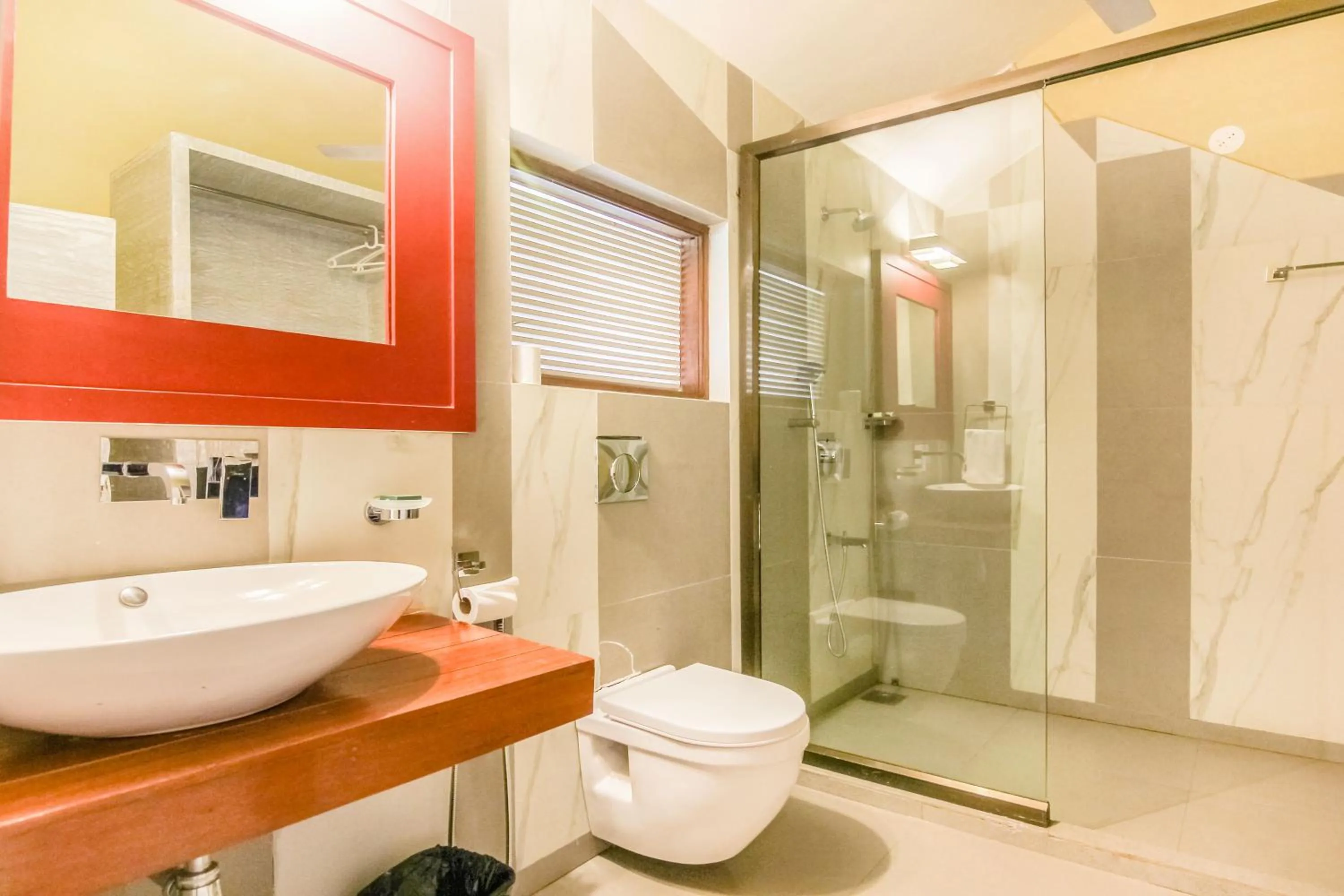 Toilet in Casa Vagator