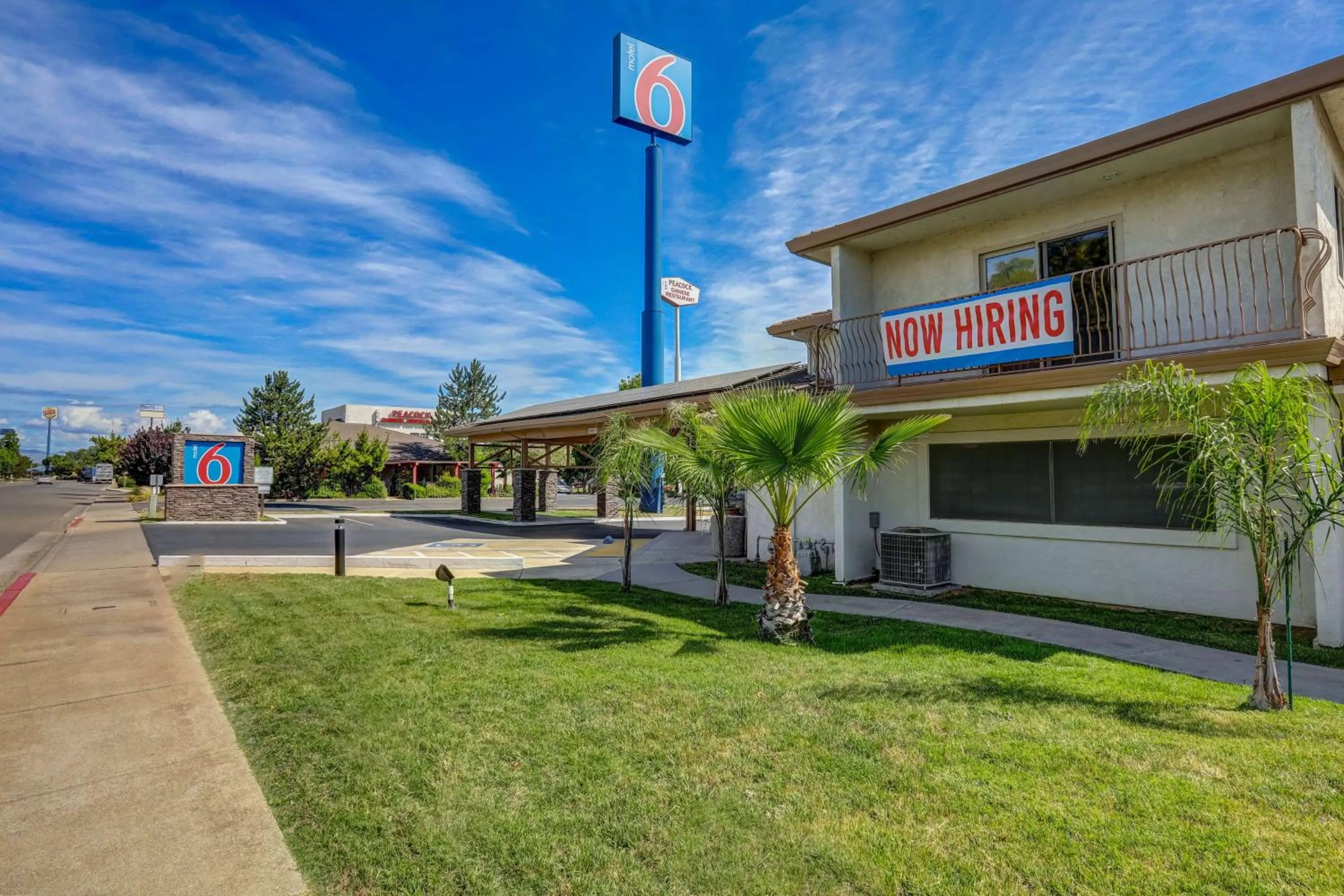 Property building in Motel 6-Anderson, CA - Redding Airport